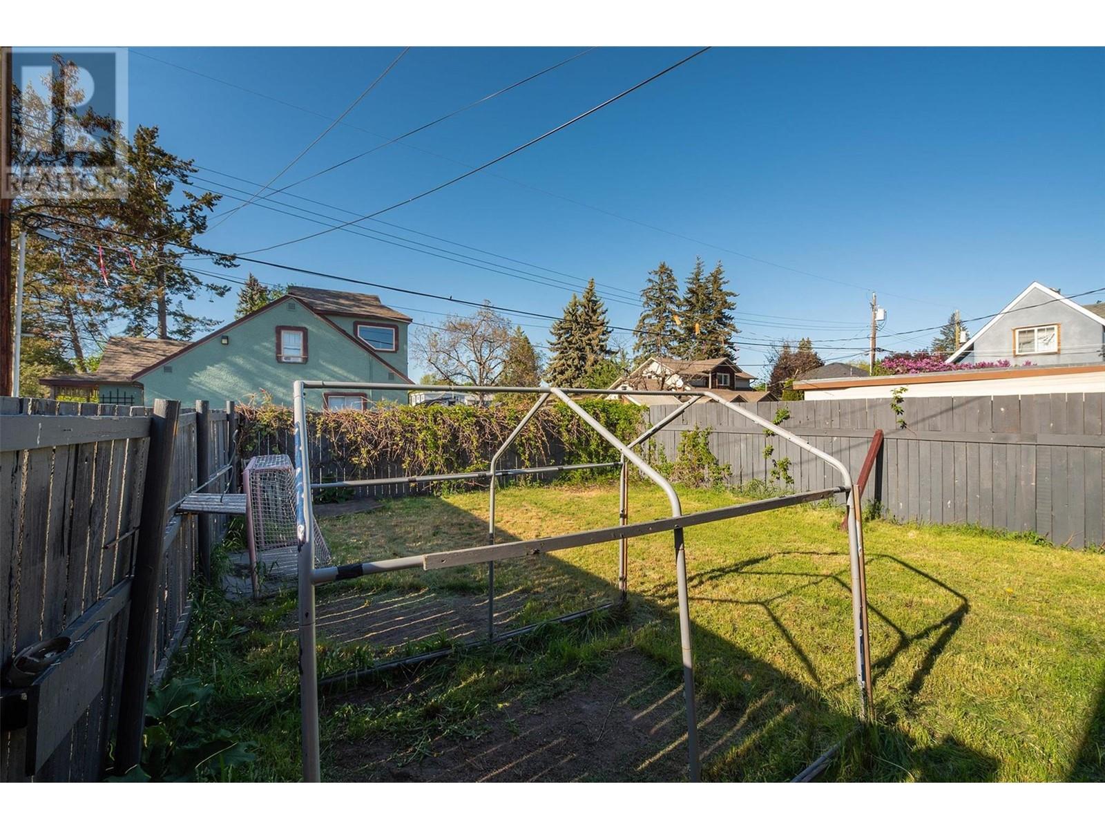 530 Patterson Avenue Property Photo 32