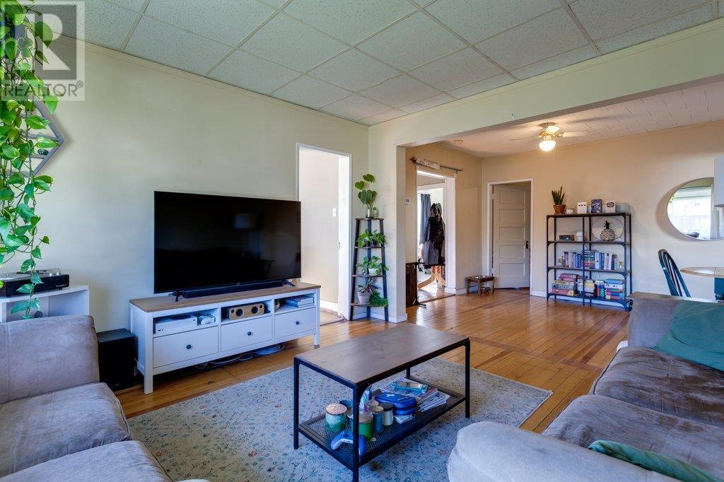 530 Patterson Avenue Property Photo 43