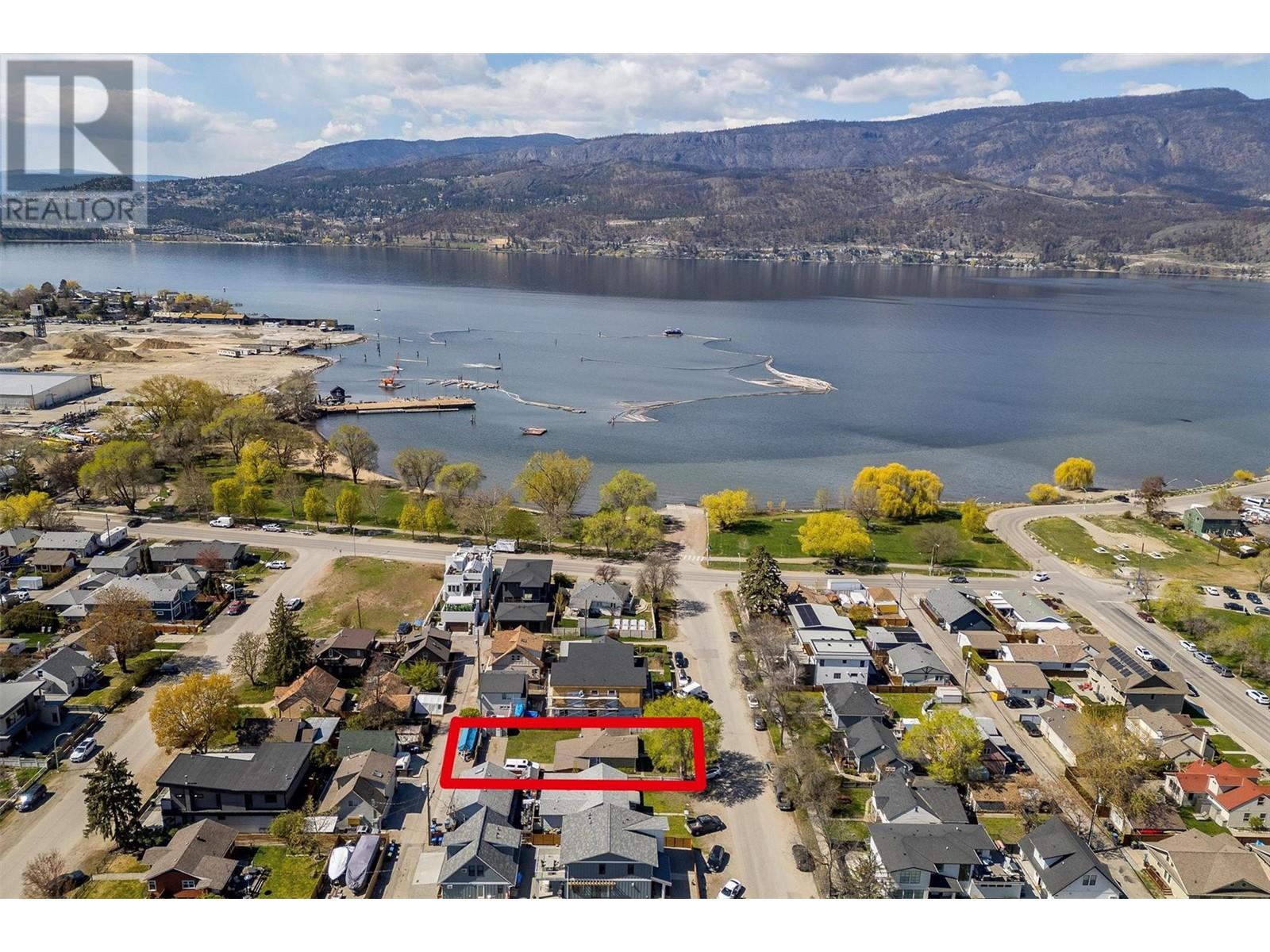 559 Cambridge Avenue Property Photo 1
