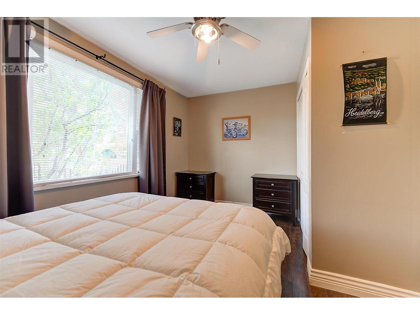 559 Cambridge Avenue Property Photo 17