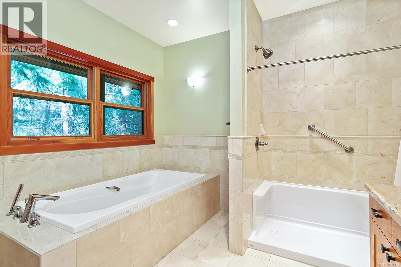 1645 Lea Smith Rd Property Photo 15