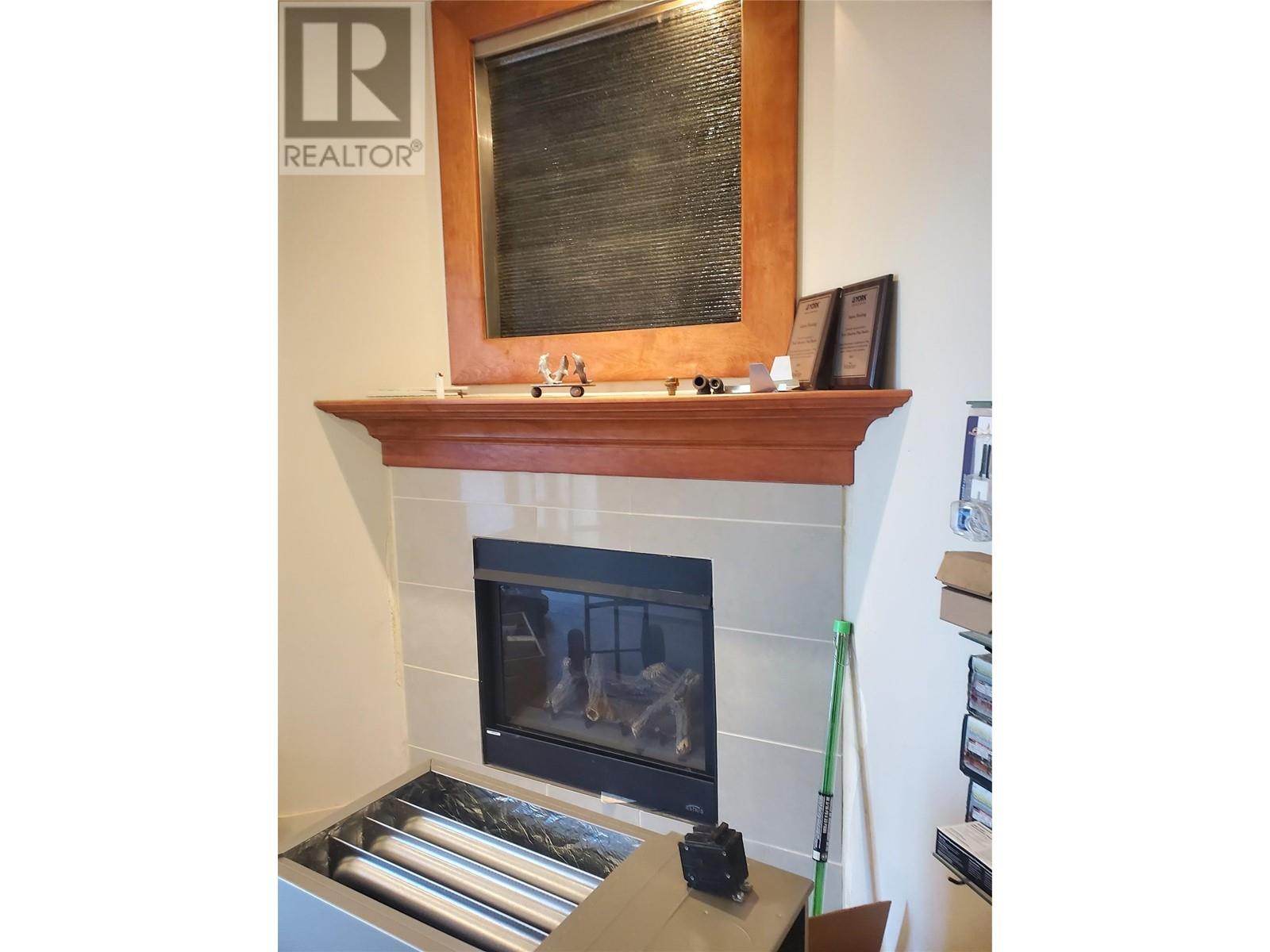 220 Neave Road Unit# 4 Property Photo 8