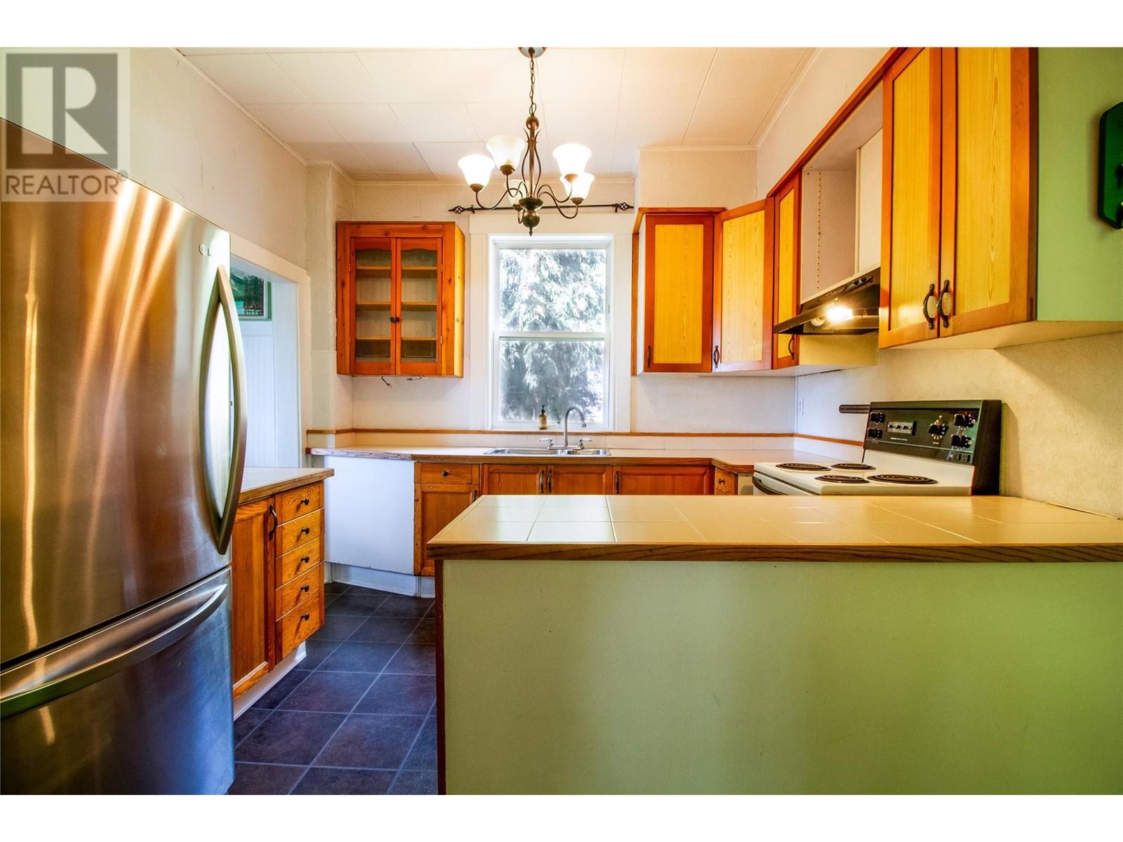 129 Maple Street Property Photo 16