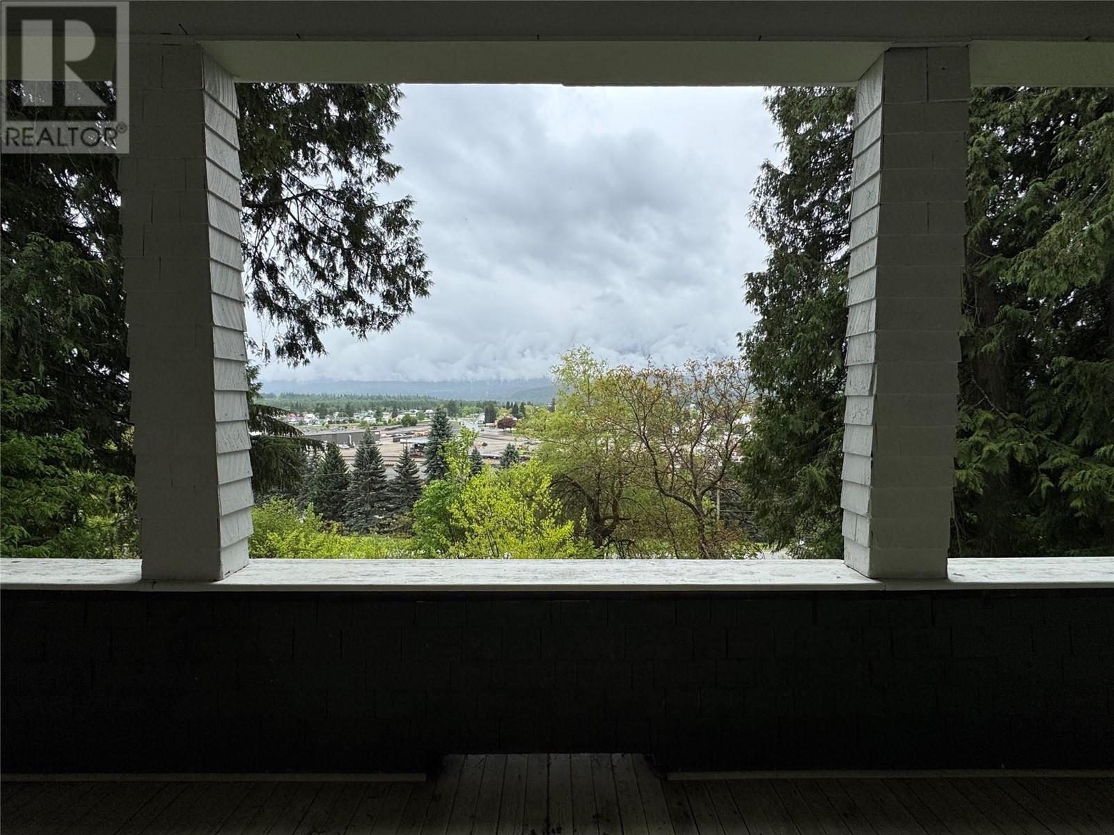 129 Maple Street Property Photo 50