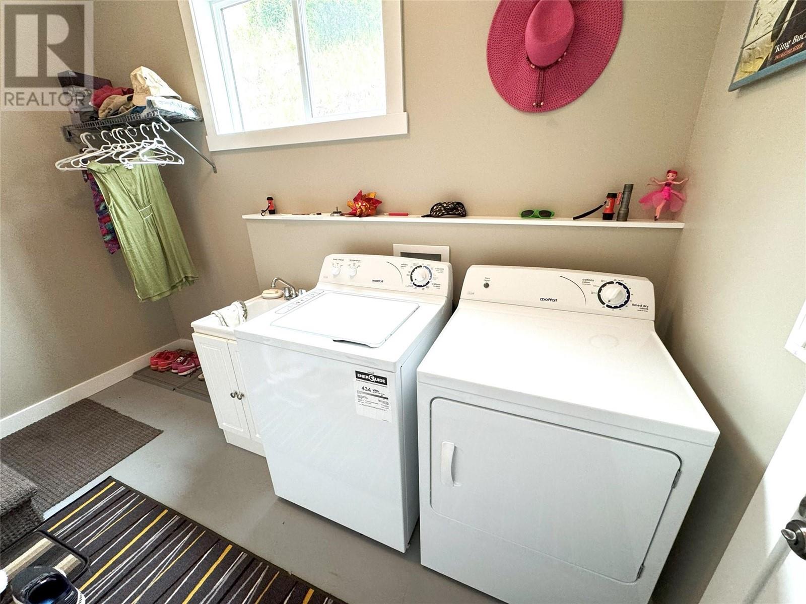 6862 Madrid Way Property Photo 26