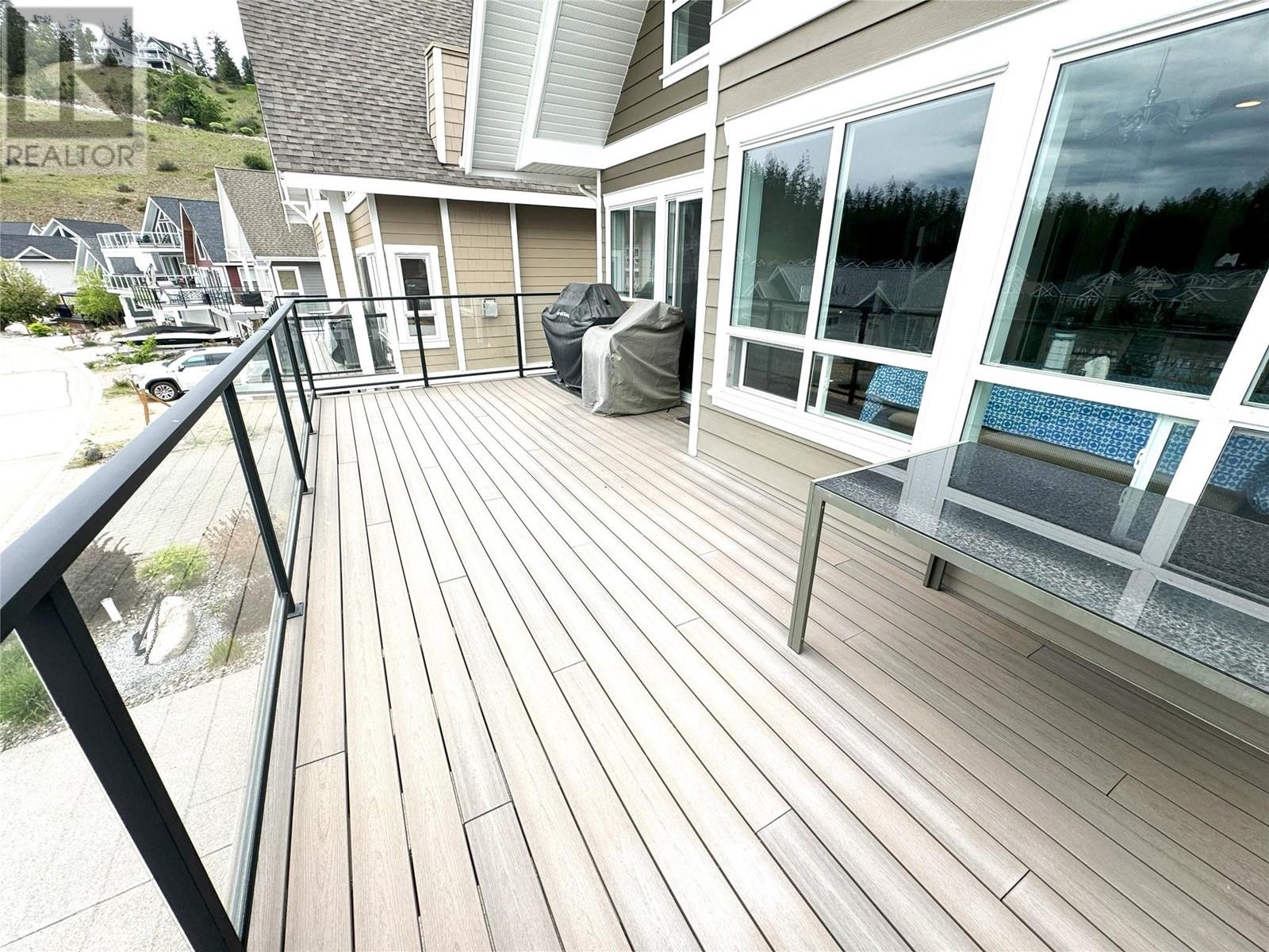 6862 Madrid Way Property Photo 28
