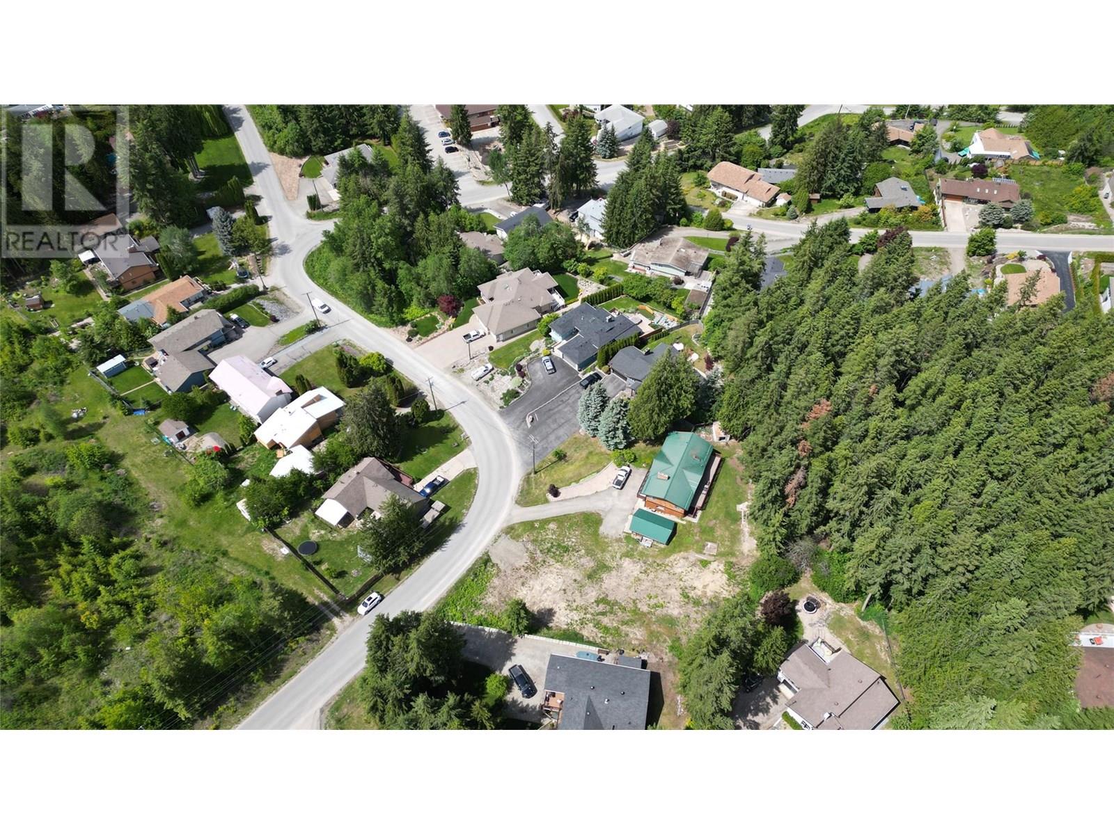 2902 Cedar Drive Property Photo 11