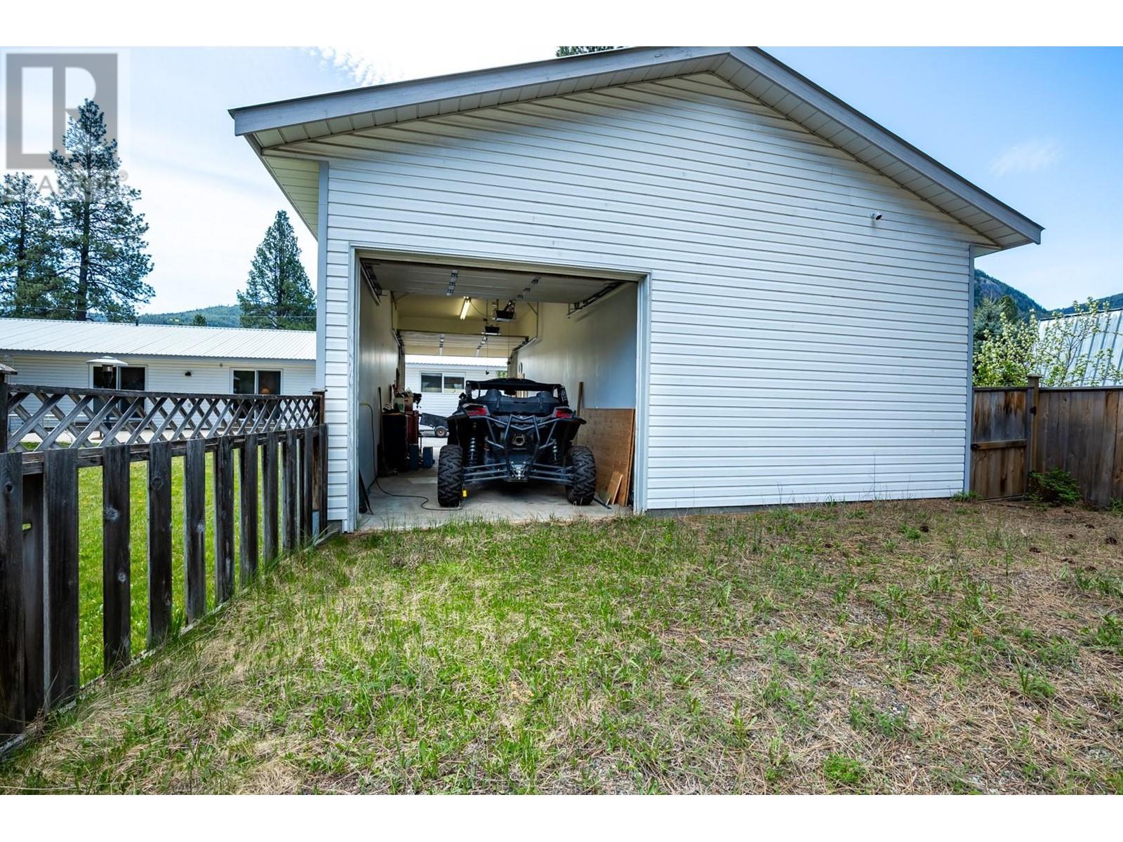 146 1st Street Property Photo 15