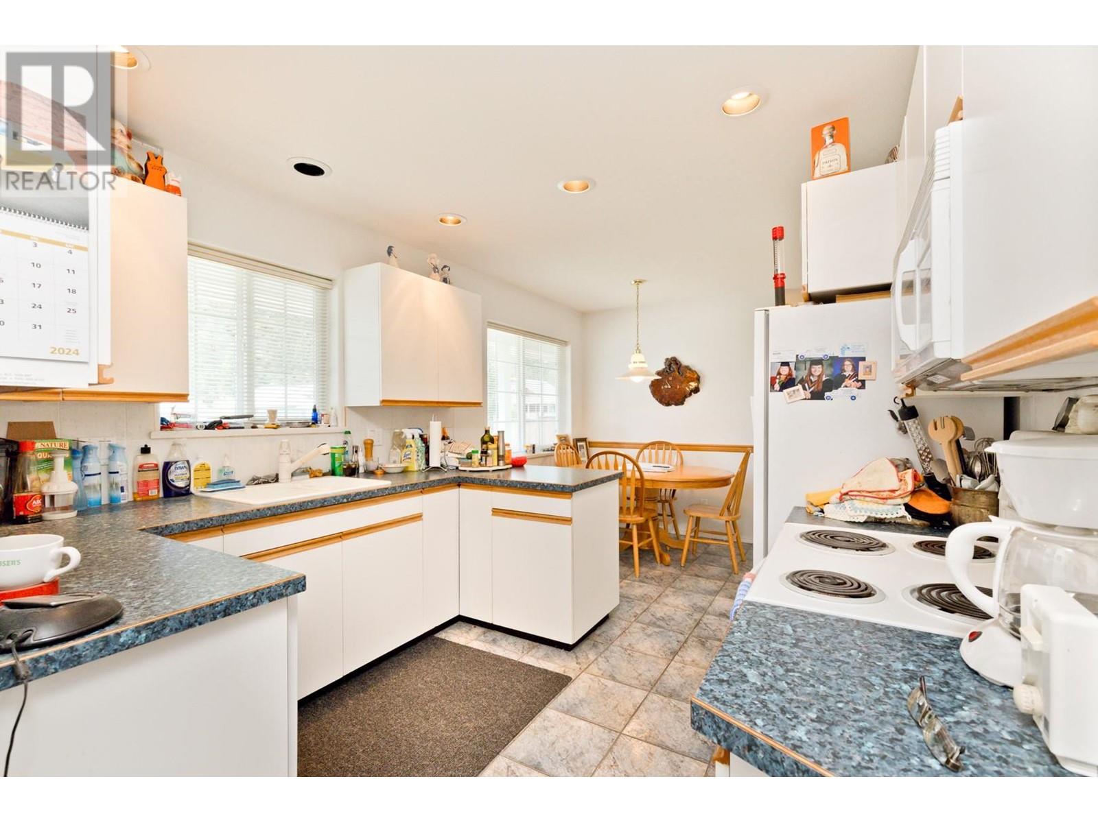 146 1st Street Property Photo 30