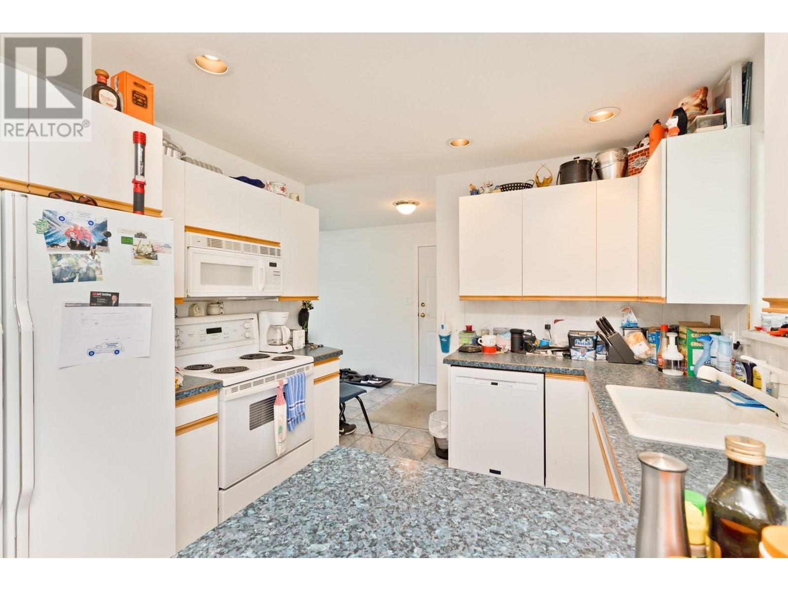 146 1st Street Property Photo 32