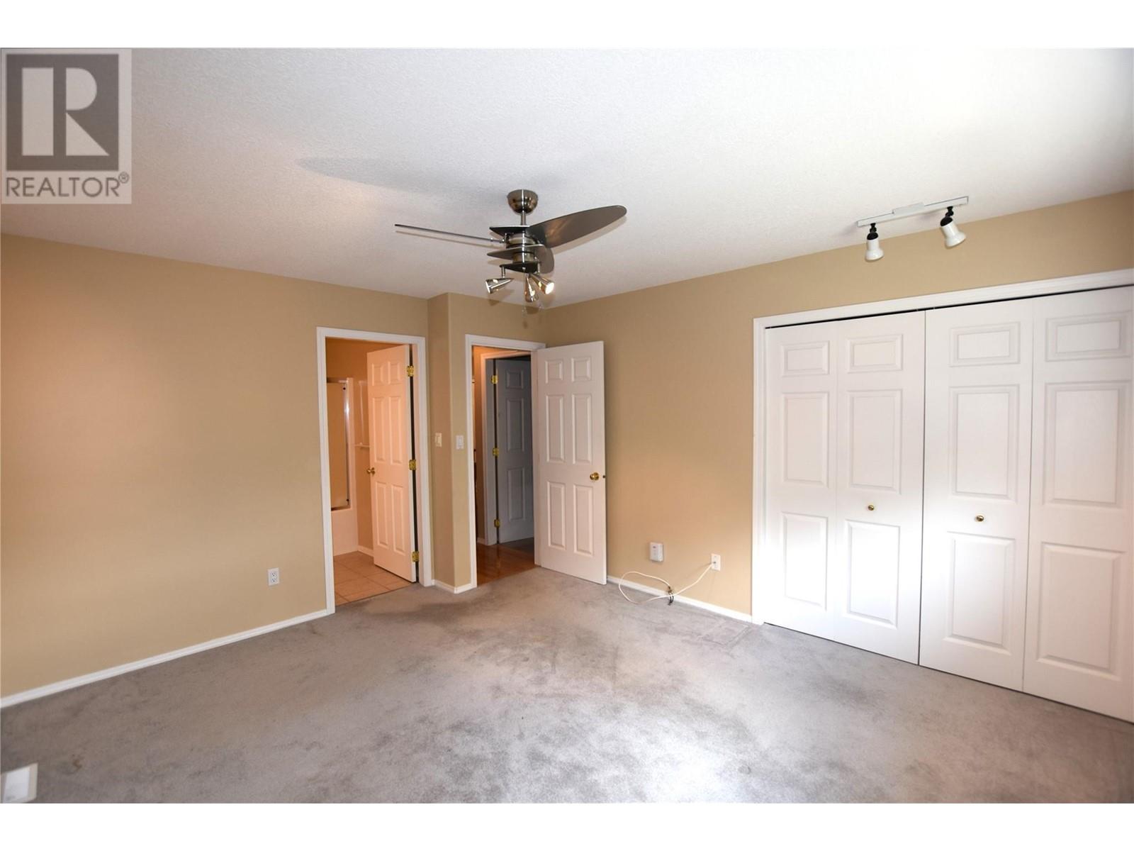 649 Elk Street Property Photo 14