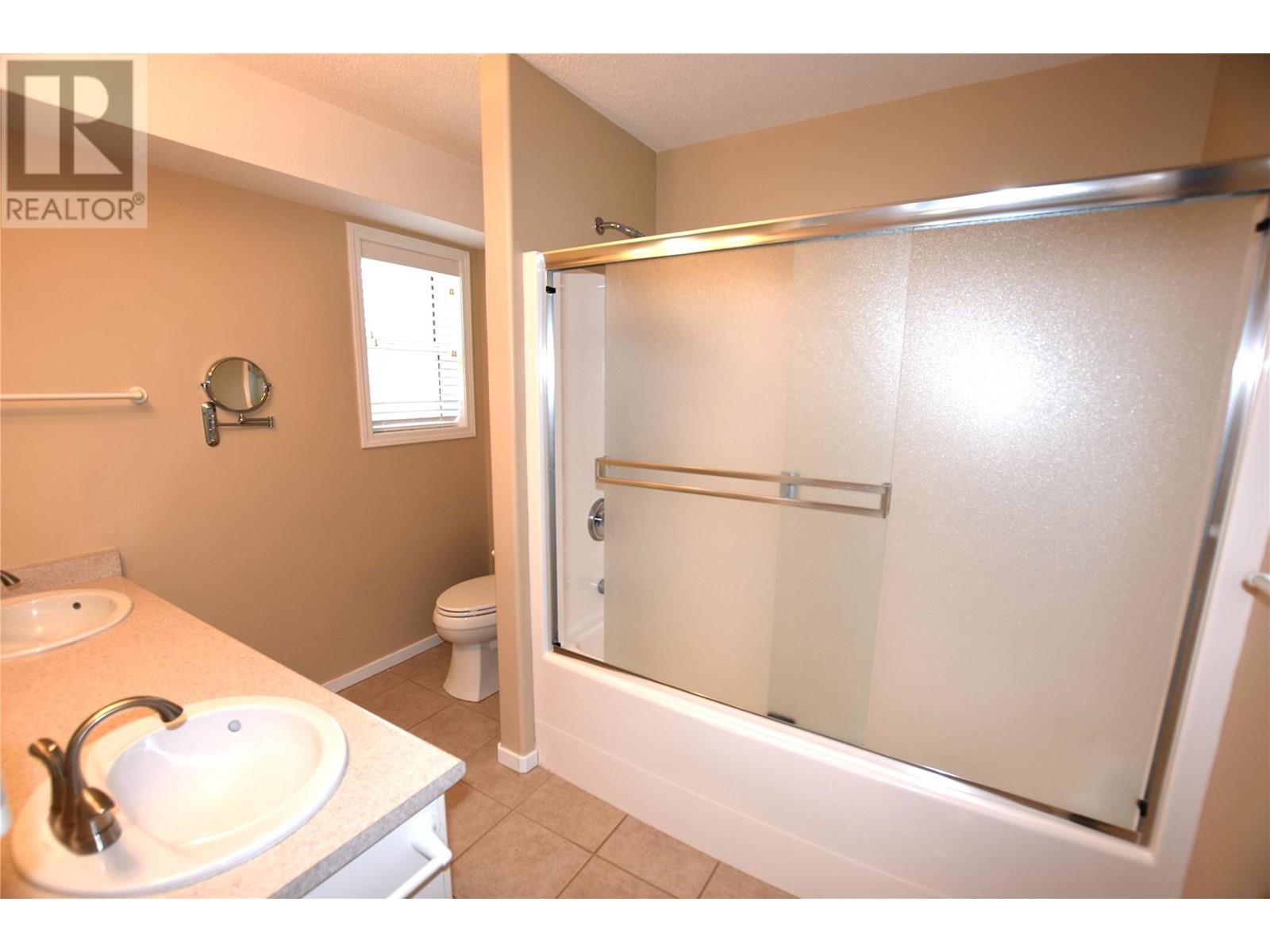 649 Elk Street Property Photo 16