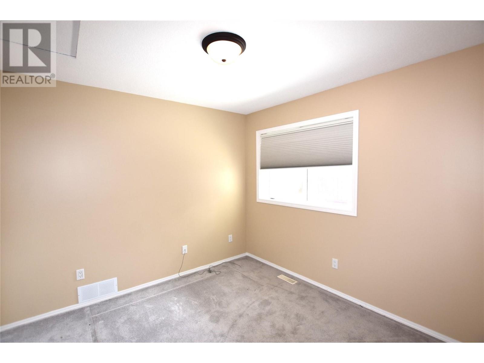 649 Elk Street Property Photo 18