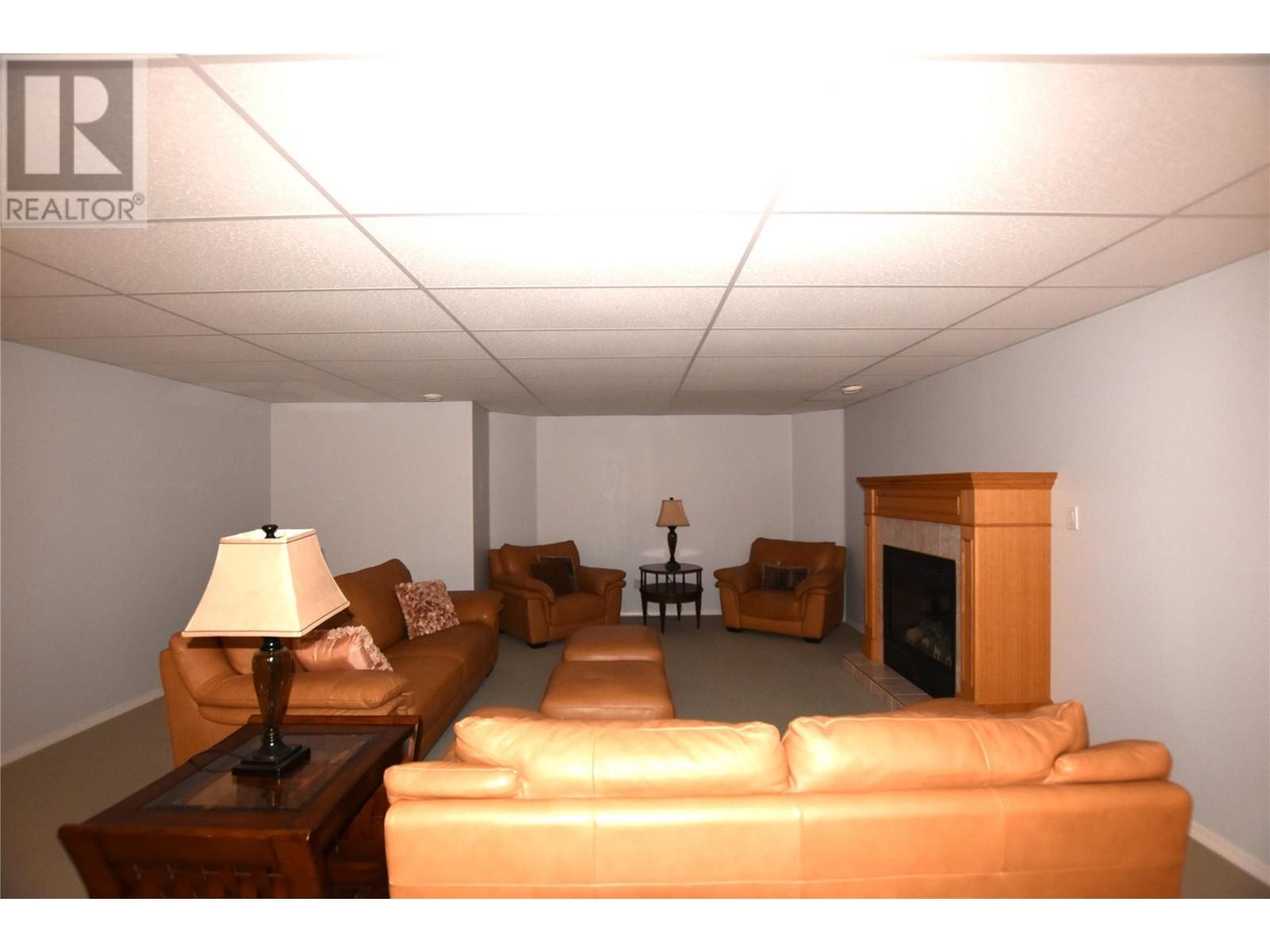 649 Elk Street Property Photo 22