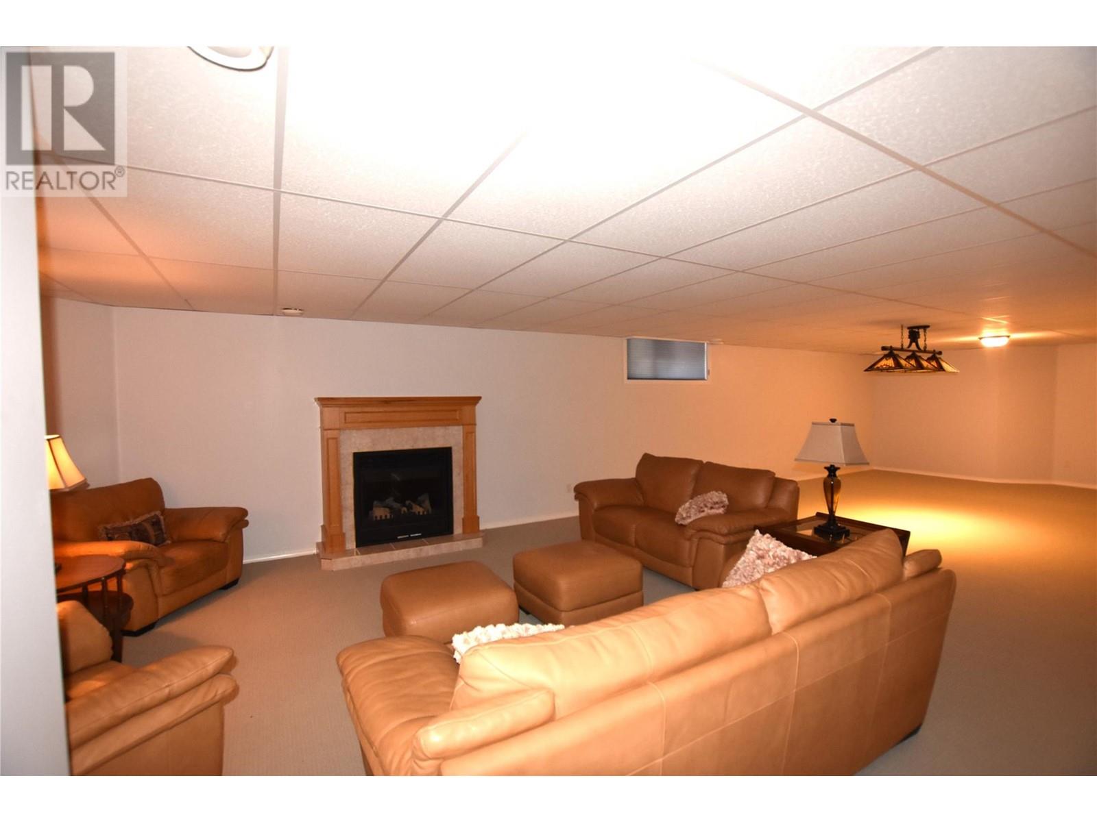 649 Elk Street Property Photo 23