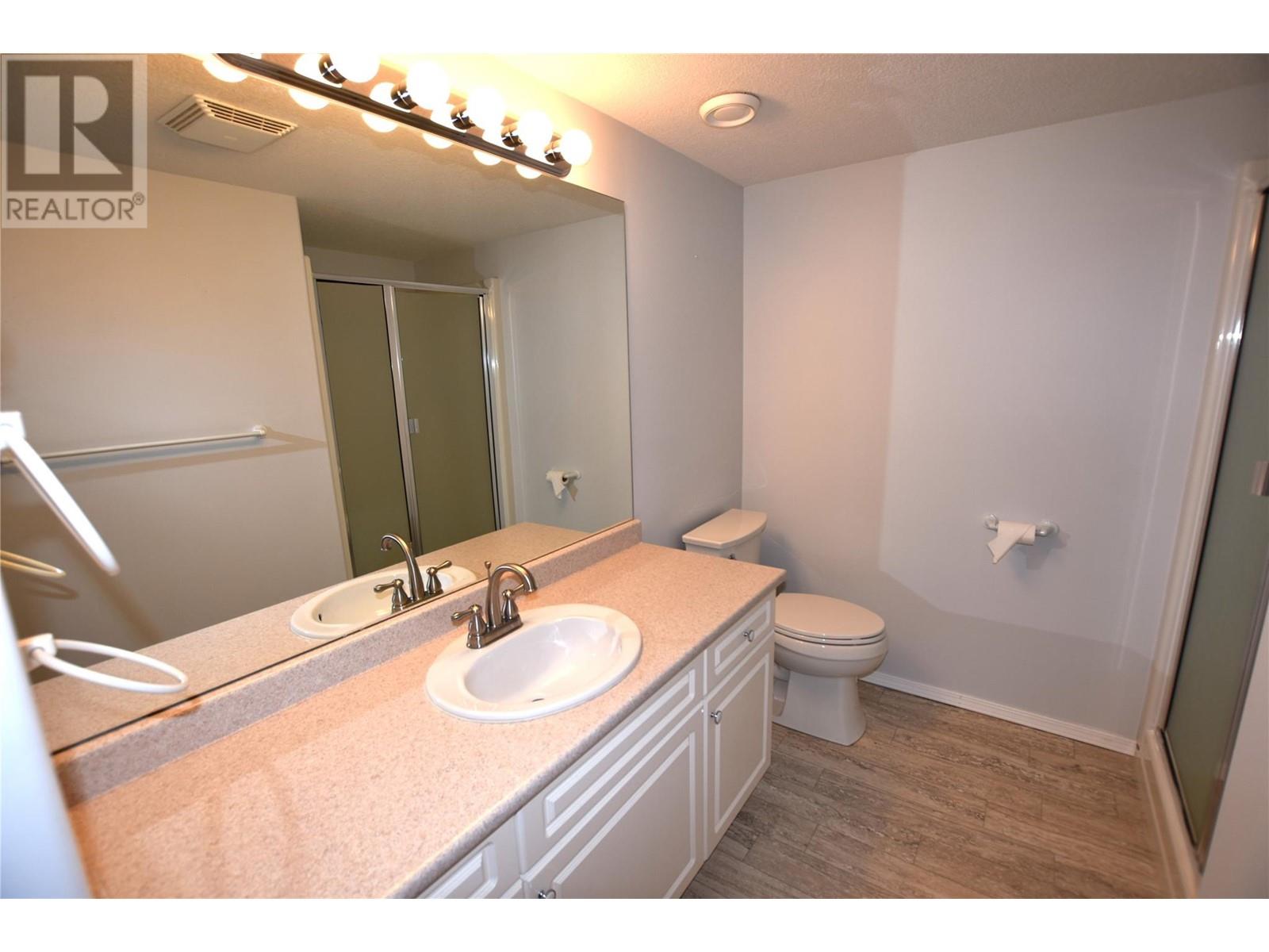 649 Elk Street Property Photo 29
