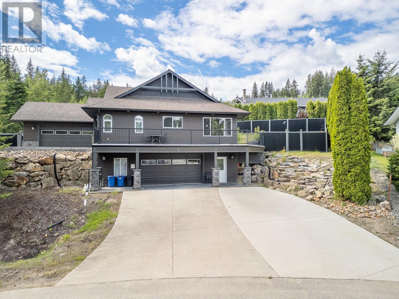 2593 Glenmount Place Property Photo 2
