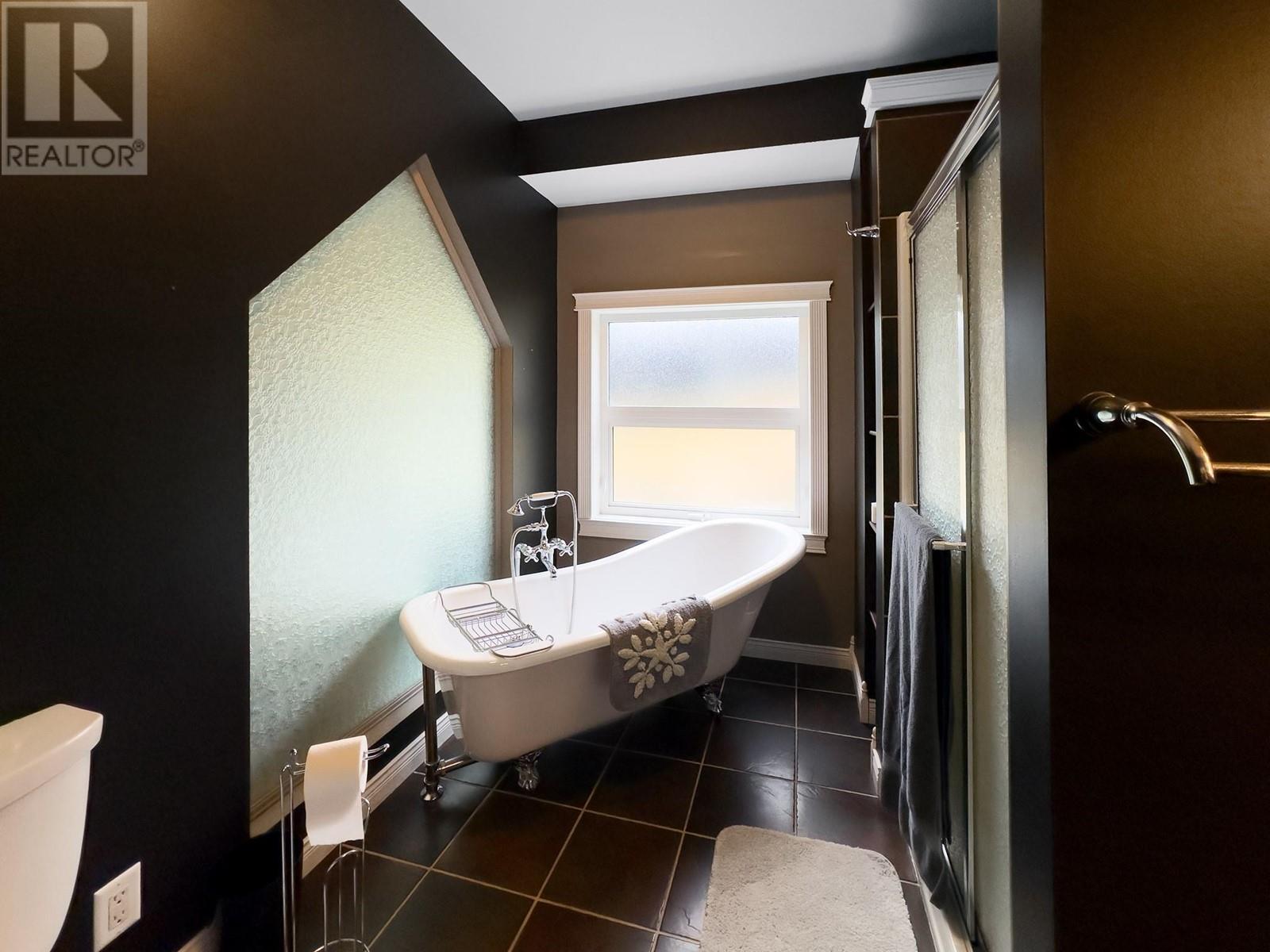 2593 Glenmount Place Property Photo 21