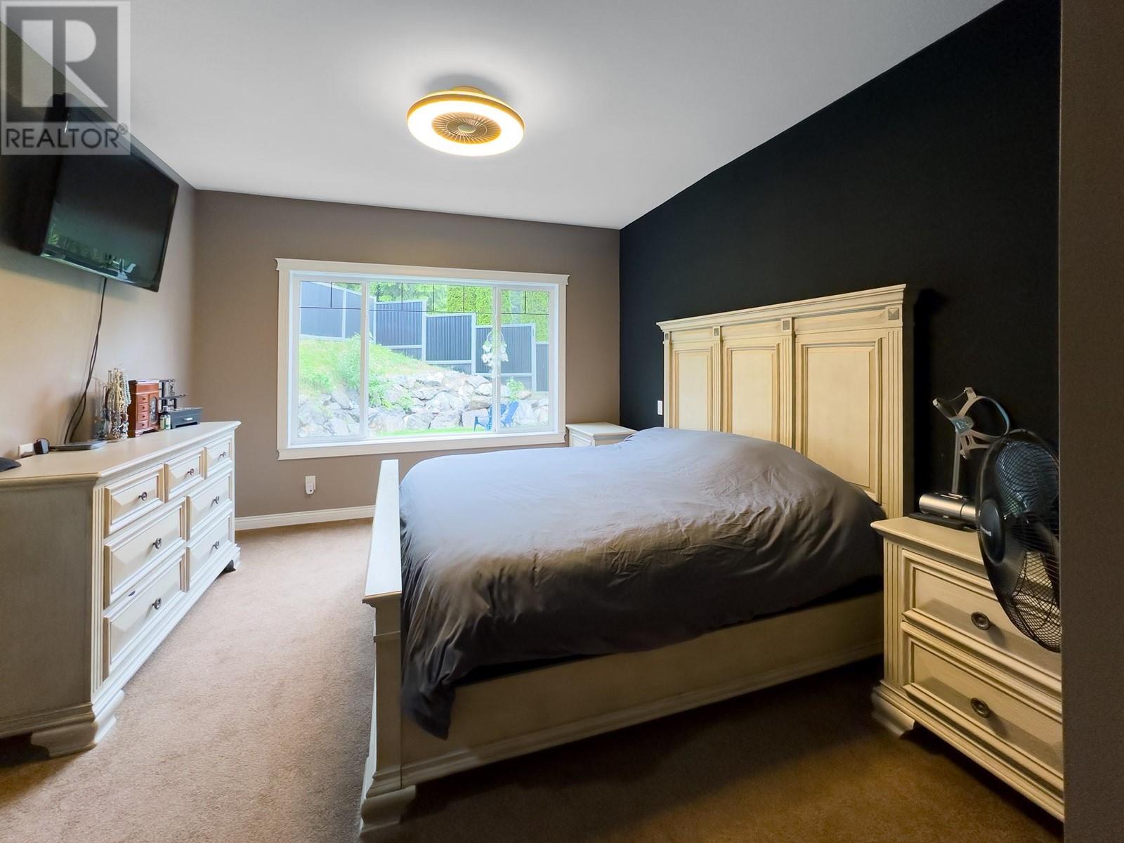 2593 Glenmount Place Property Photo 24