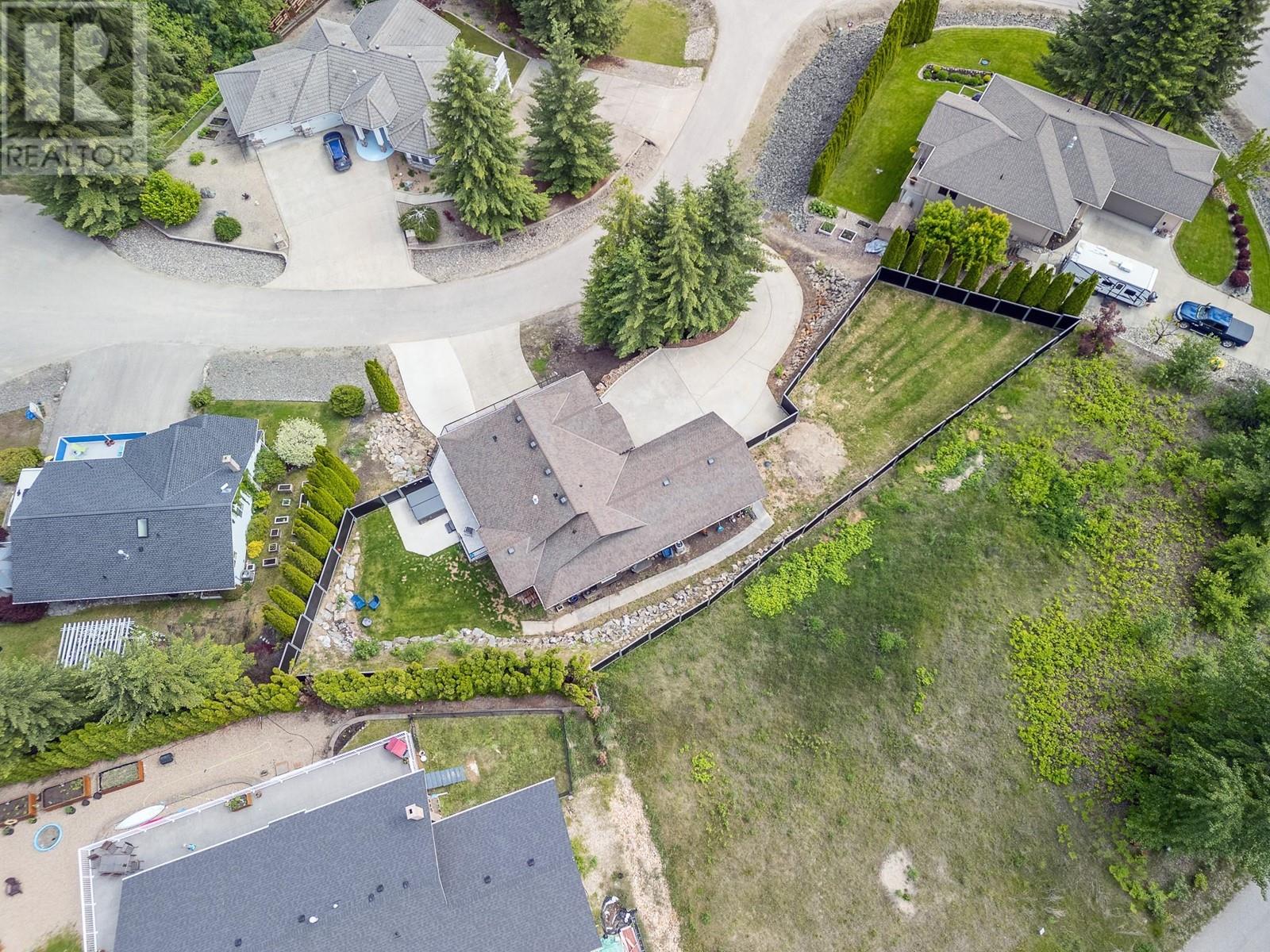 2593 Glenmount Place Property Photo 47