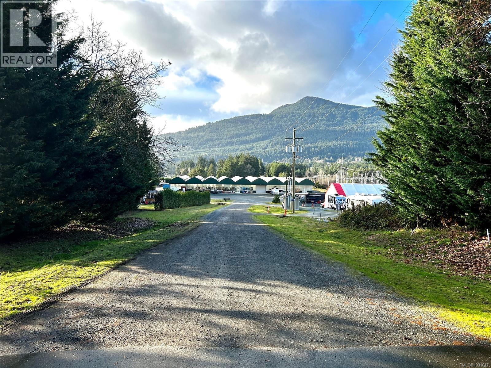 7030 Bell Mckinnon Rd Property Photo 3