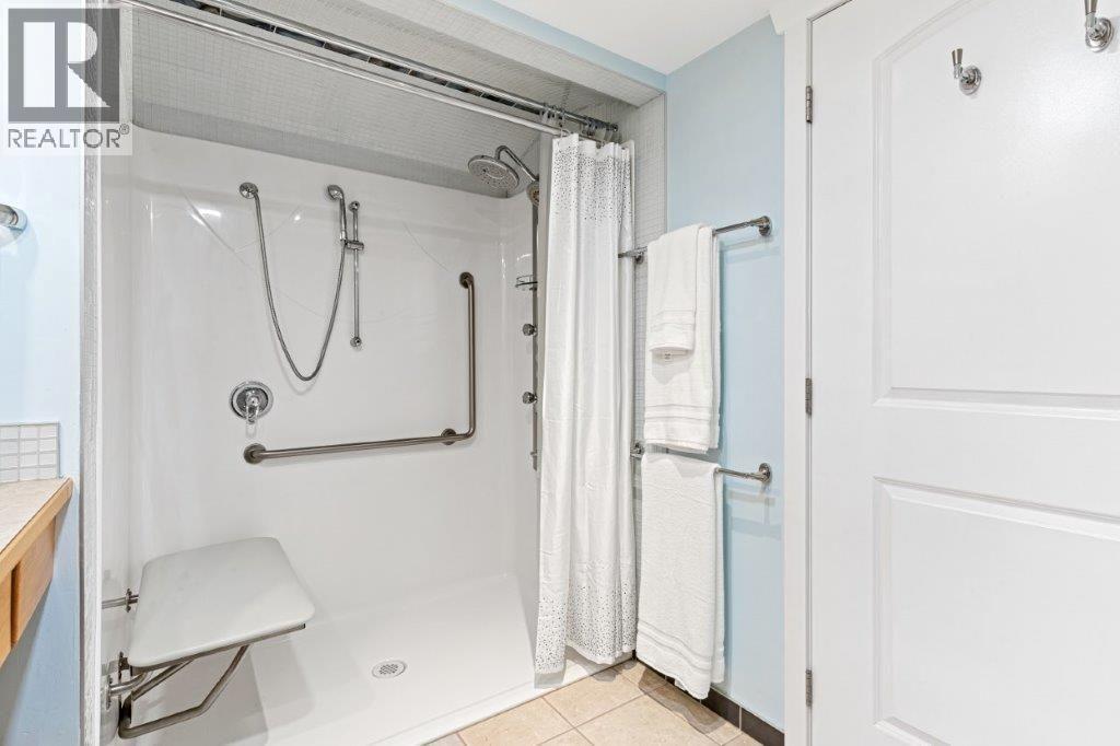 4170 Lake Avenue Property Photo 14