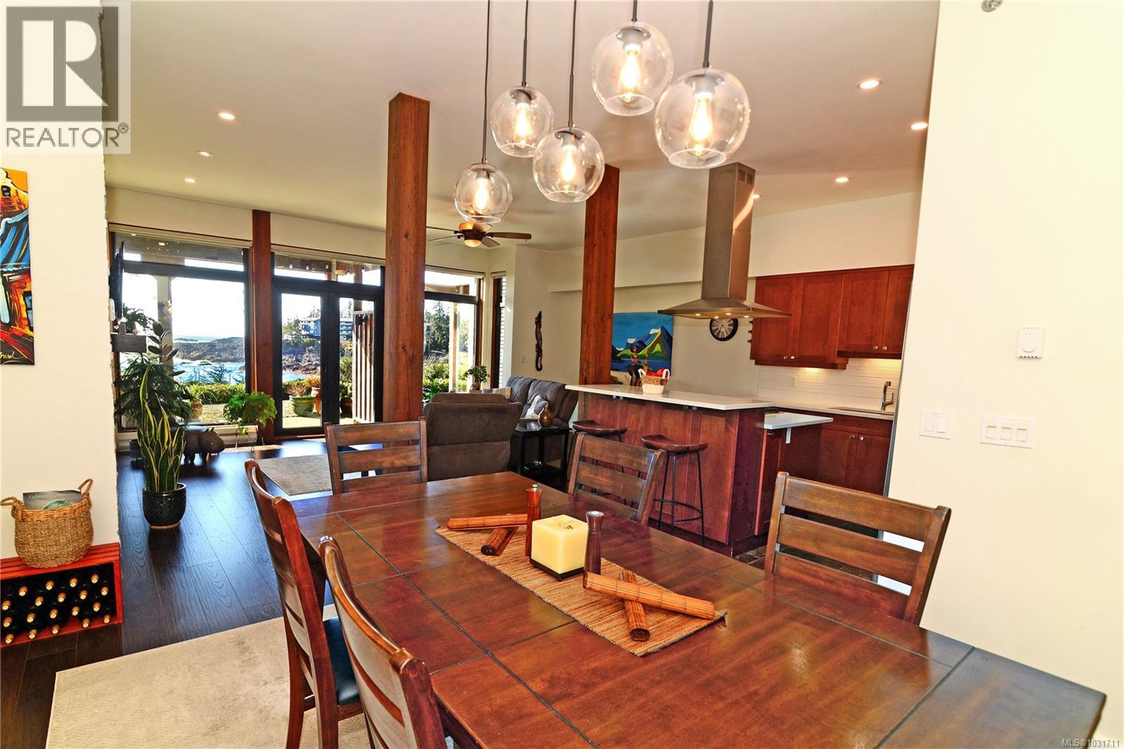 108 554 Marine Dr Property Photo 10