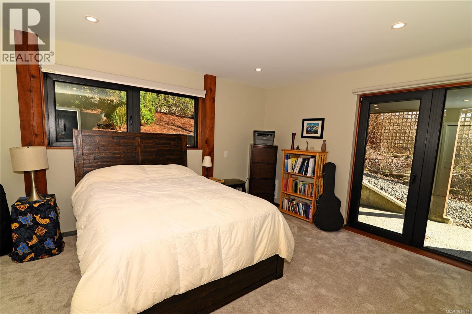 108 554 Marine Dr Property Photo 17