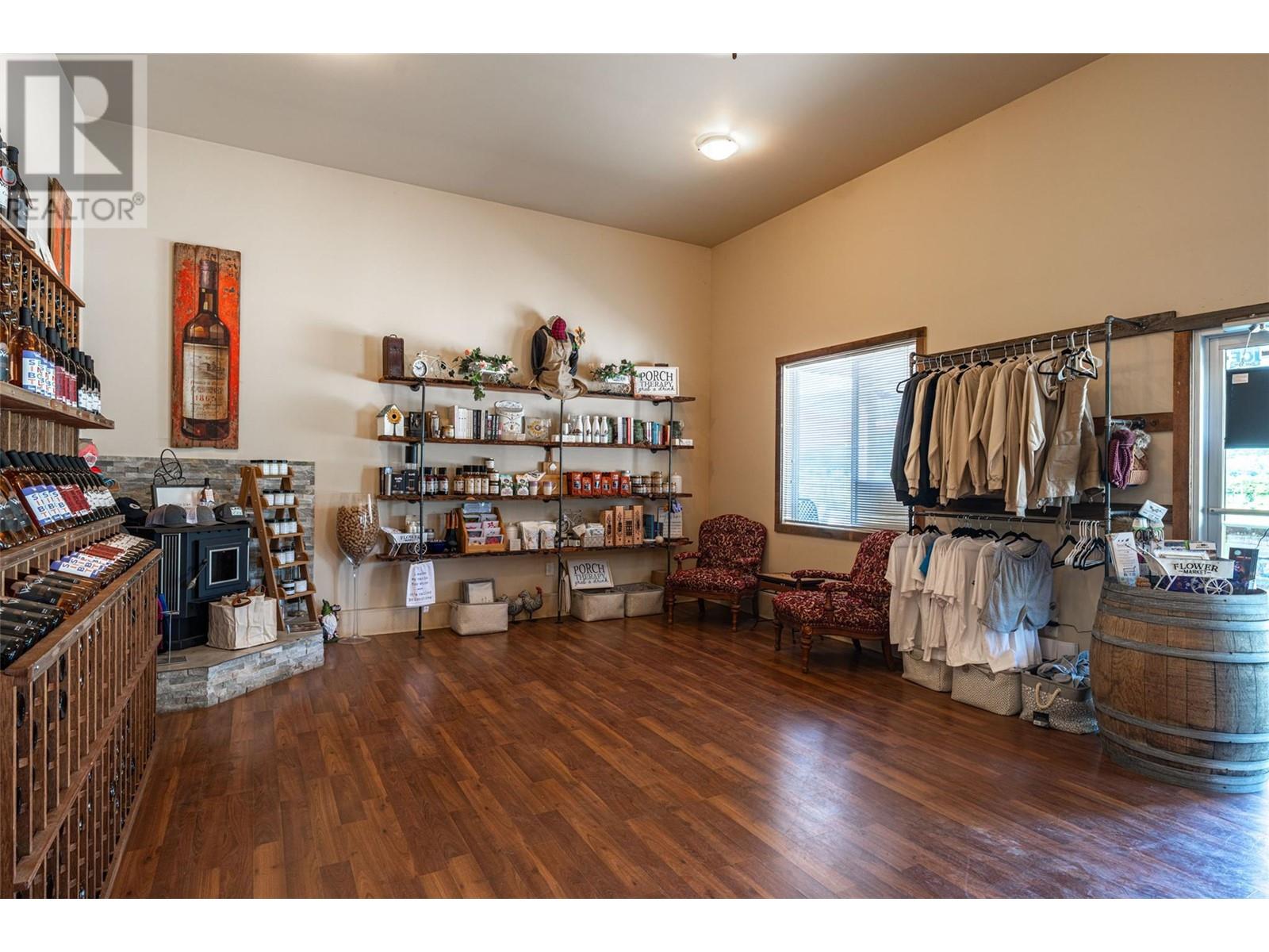 Business Only Property Photo 6