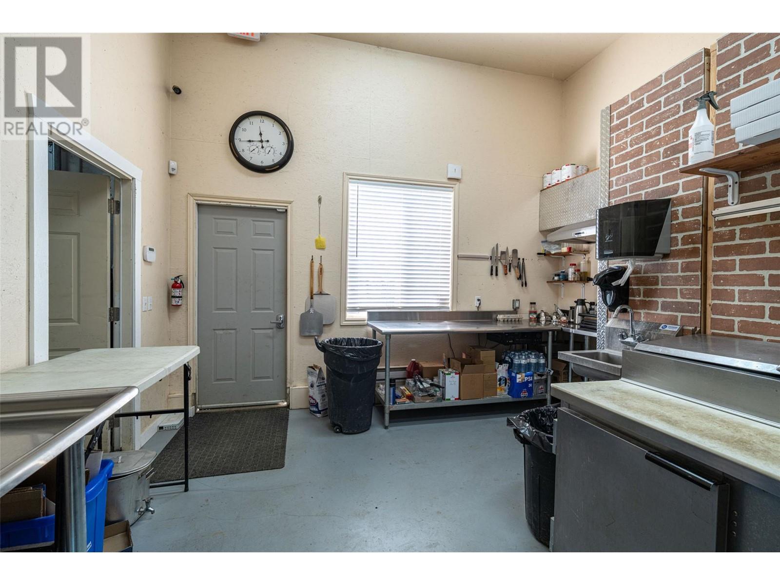 Business Only Property Photo 12