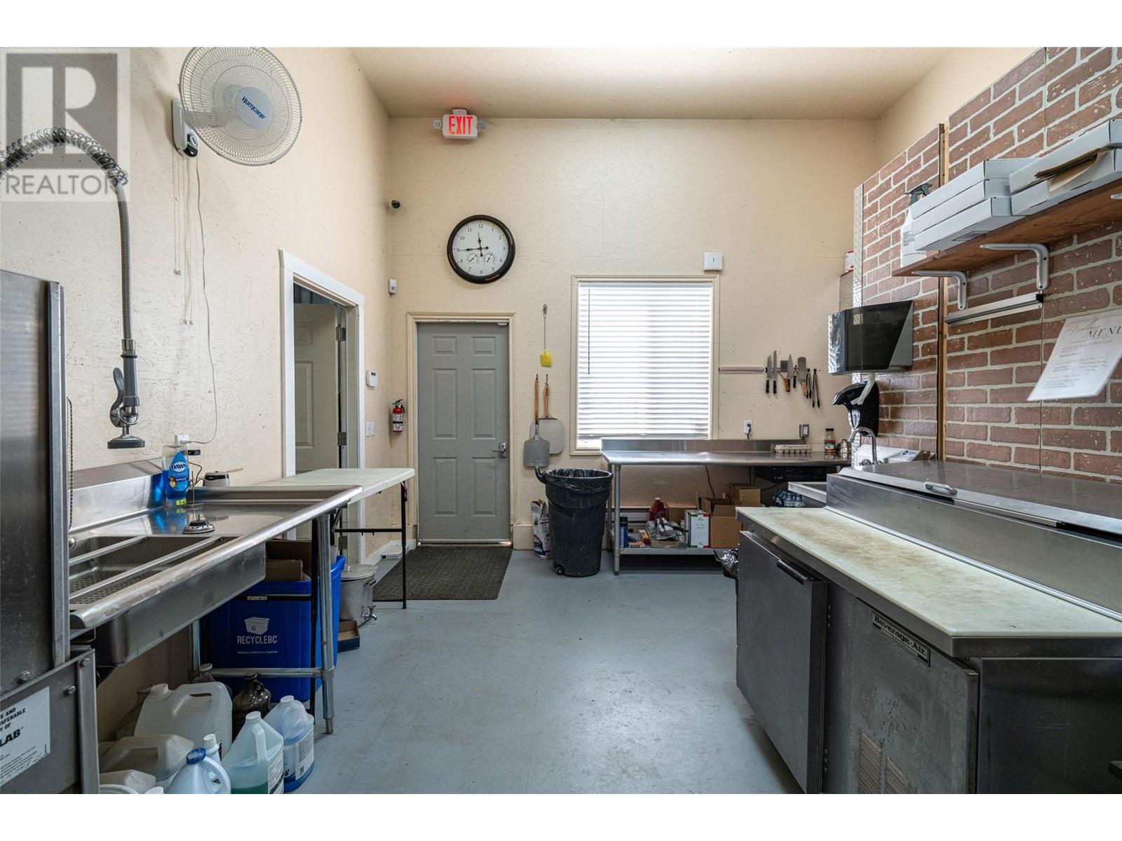 Business Only Property Photo 13