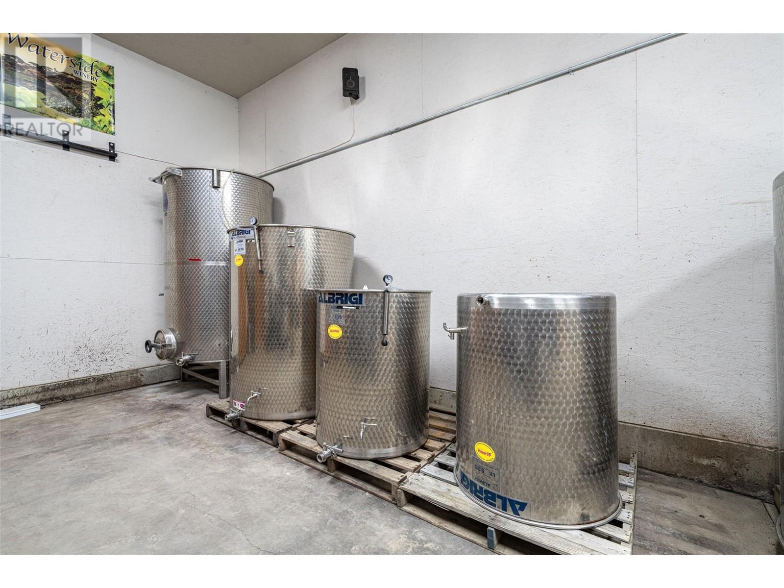 Business Only Property Photo 17