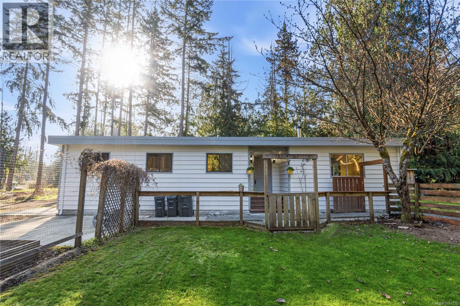 1007 Fabrick Dr Property Photo 1