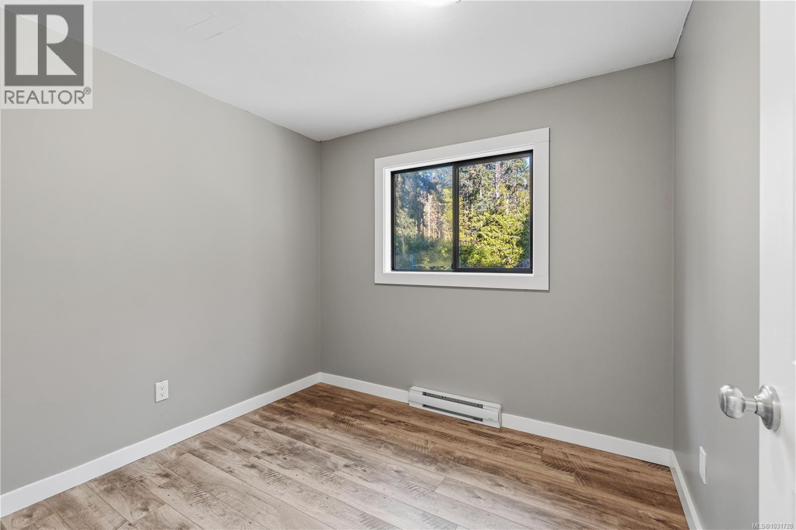 1007 Fabrick Dr Property Photo 18