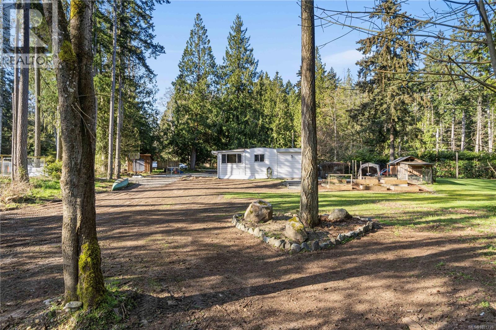 1007 Fabrick Dr Property Photo 26