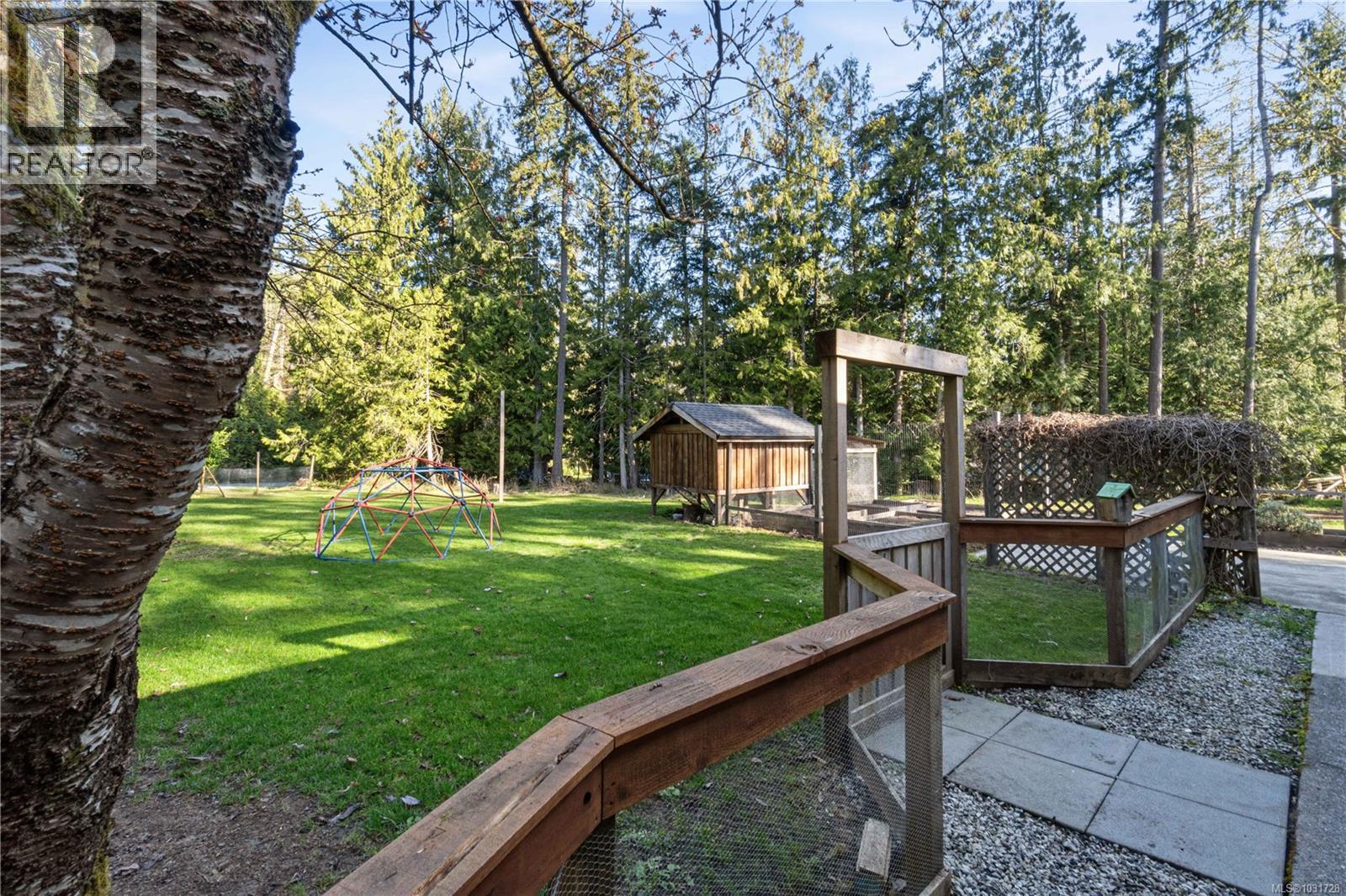 1007 Fabrick Dr Property Photo 31
