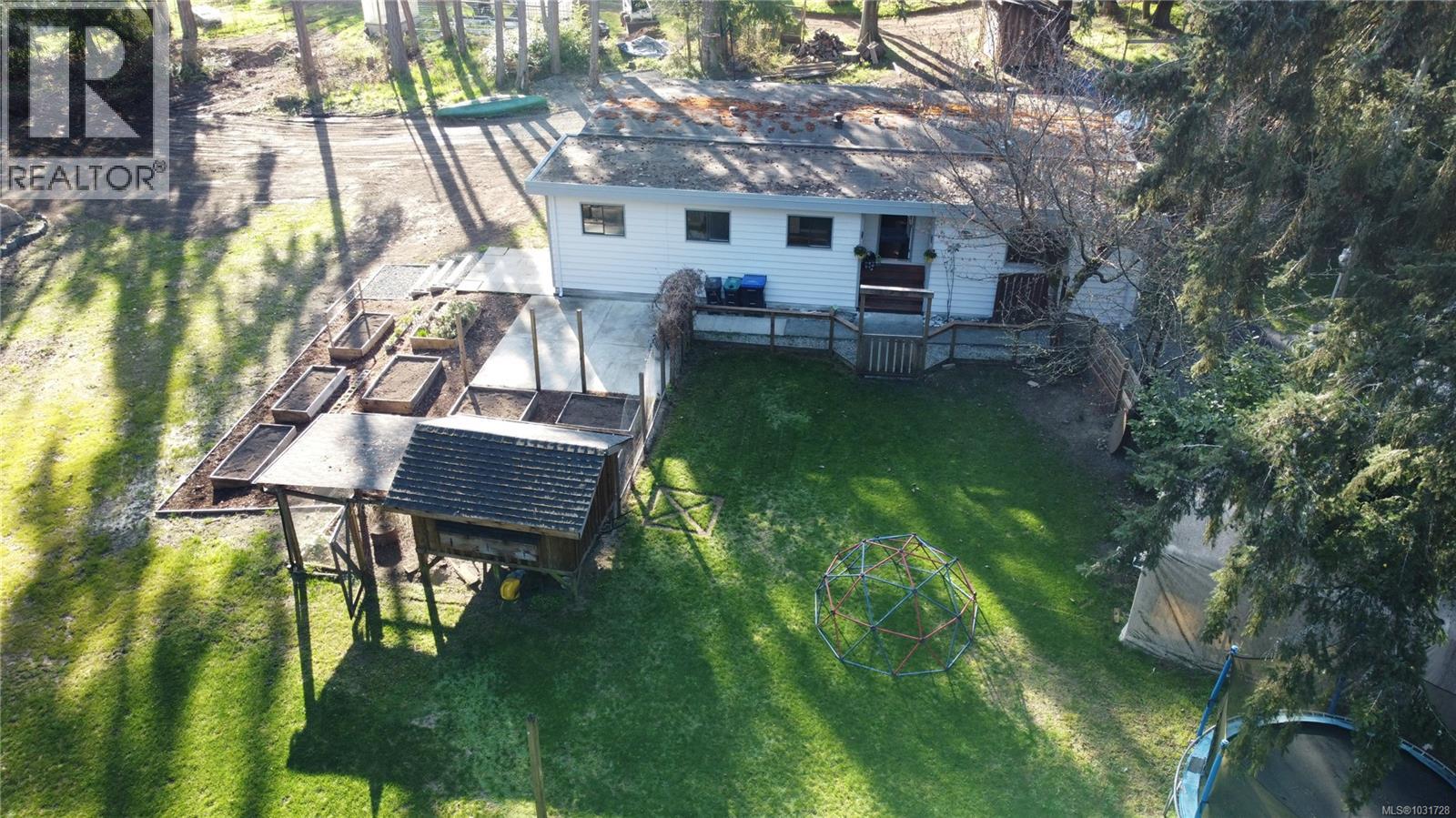 1007 Fabrick Dr Property Photo 34