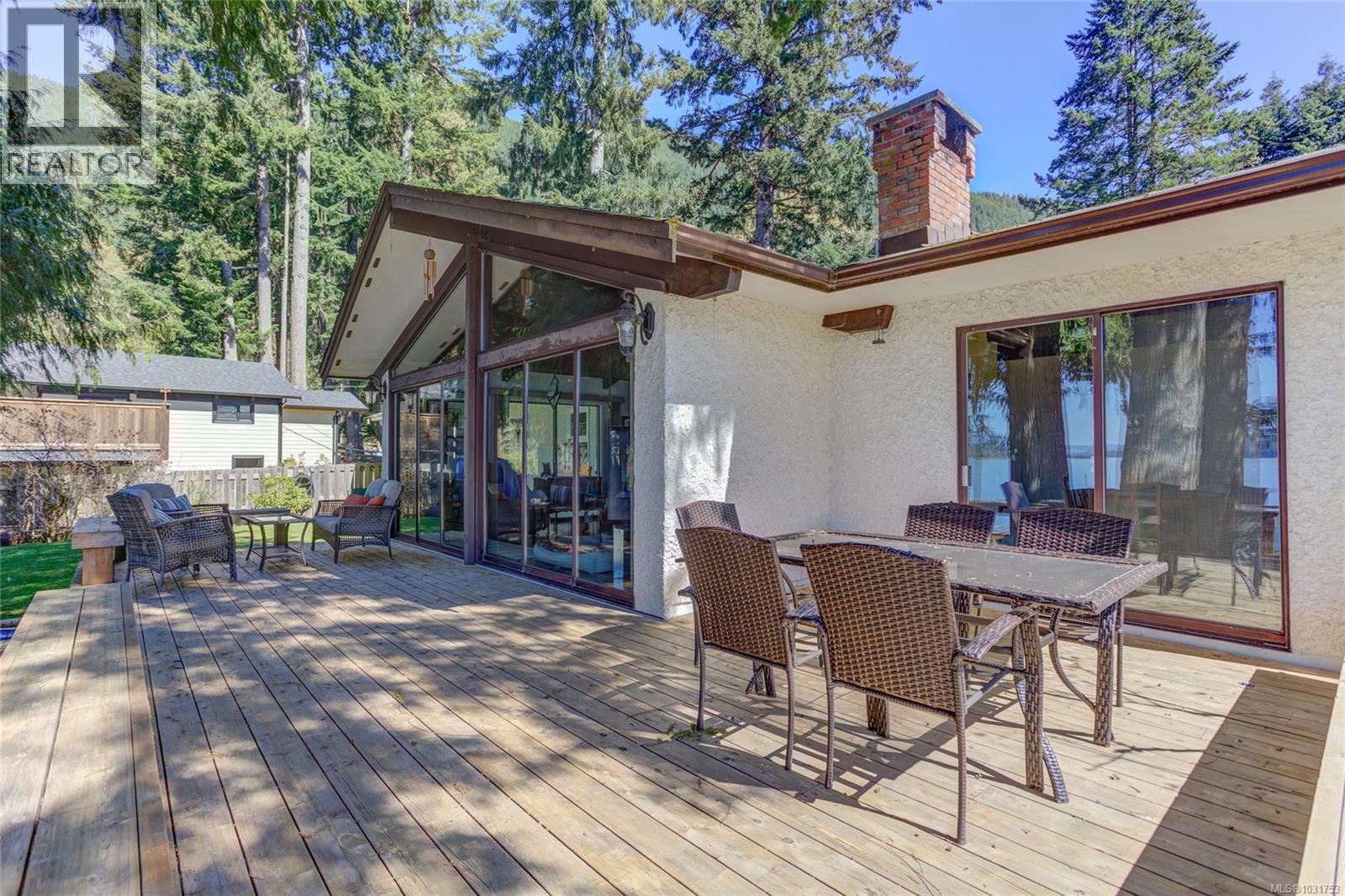 7774 Sunset Dr Property Photo 7