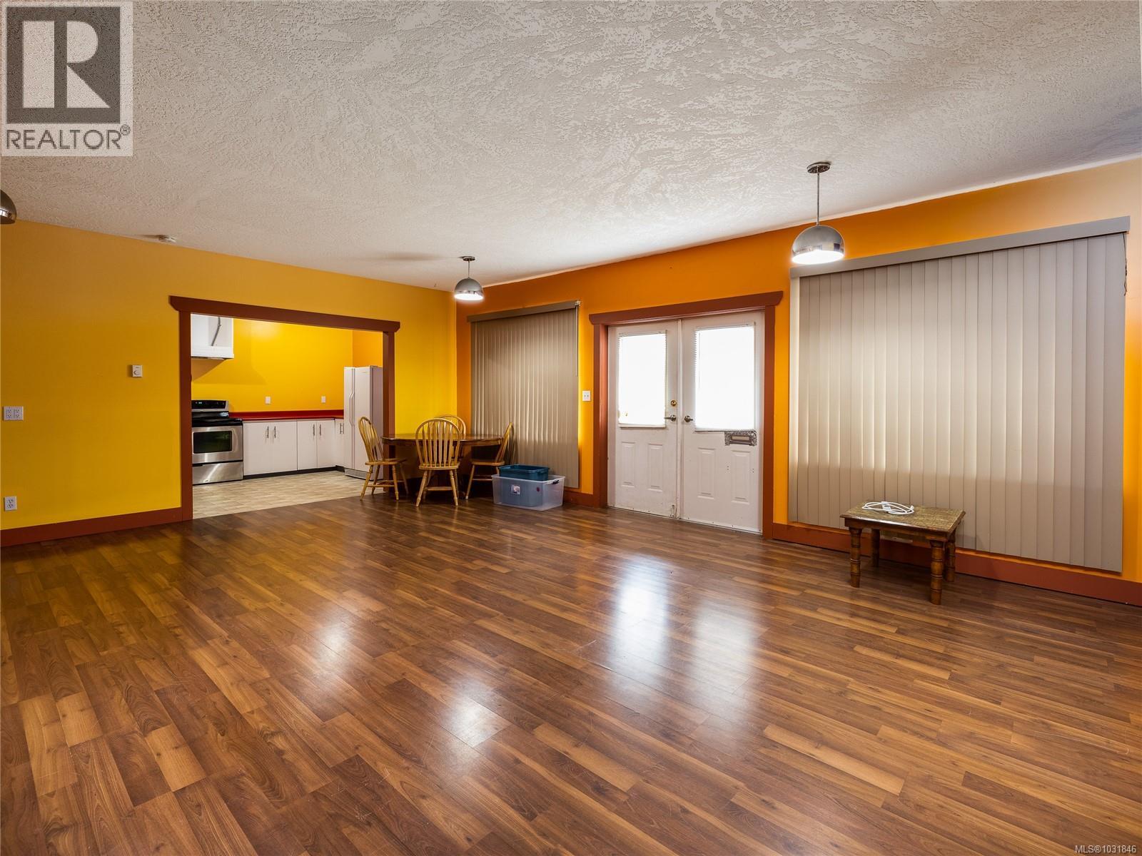 1 1587 Joan Ave Property Photo 11