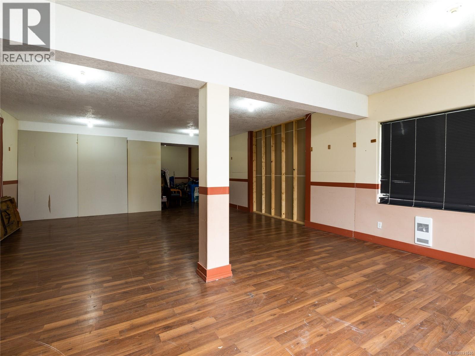 1 1587 Joan Ave Property Photo 17