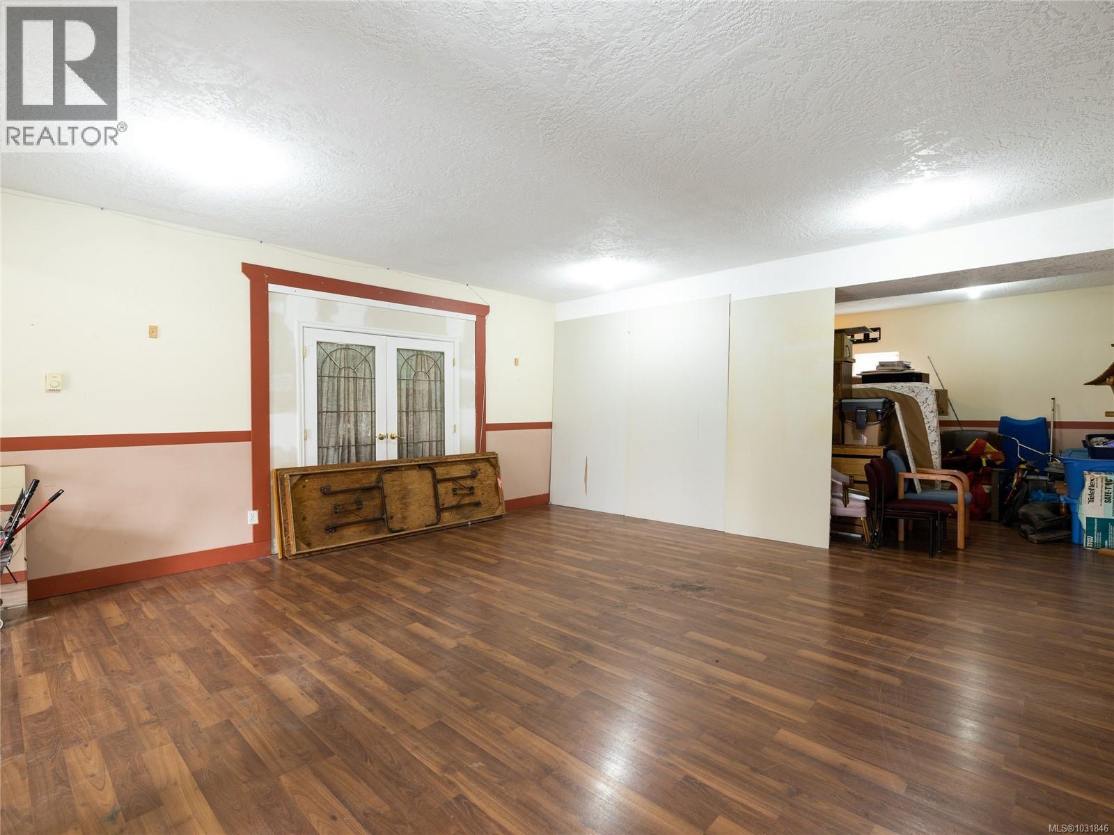 1 1587 Joan Ave Property Photo 18