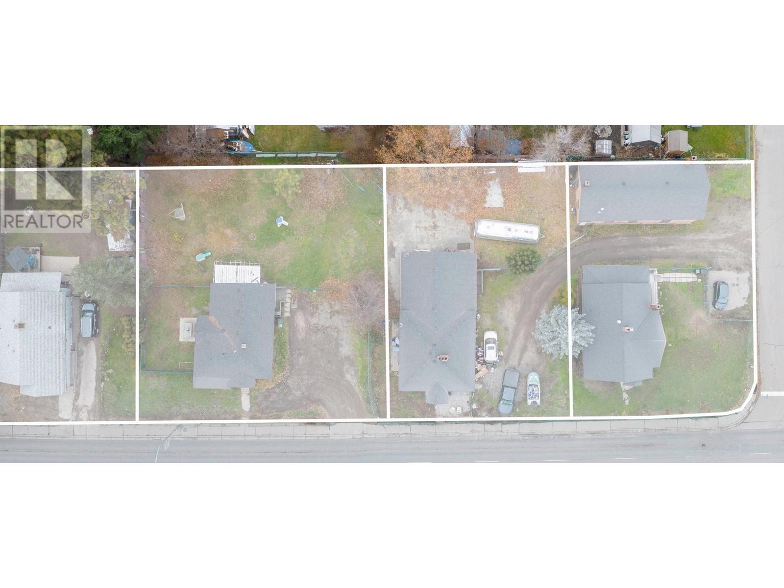 2302-2314 32 Street Property Photo 2