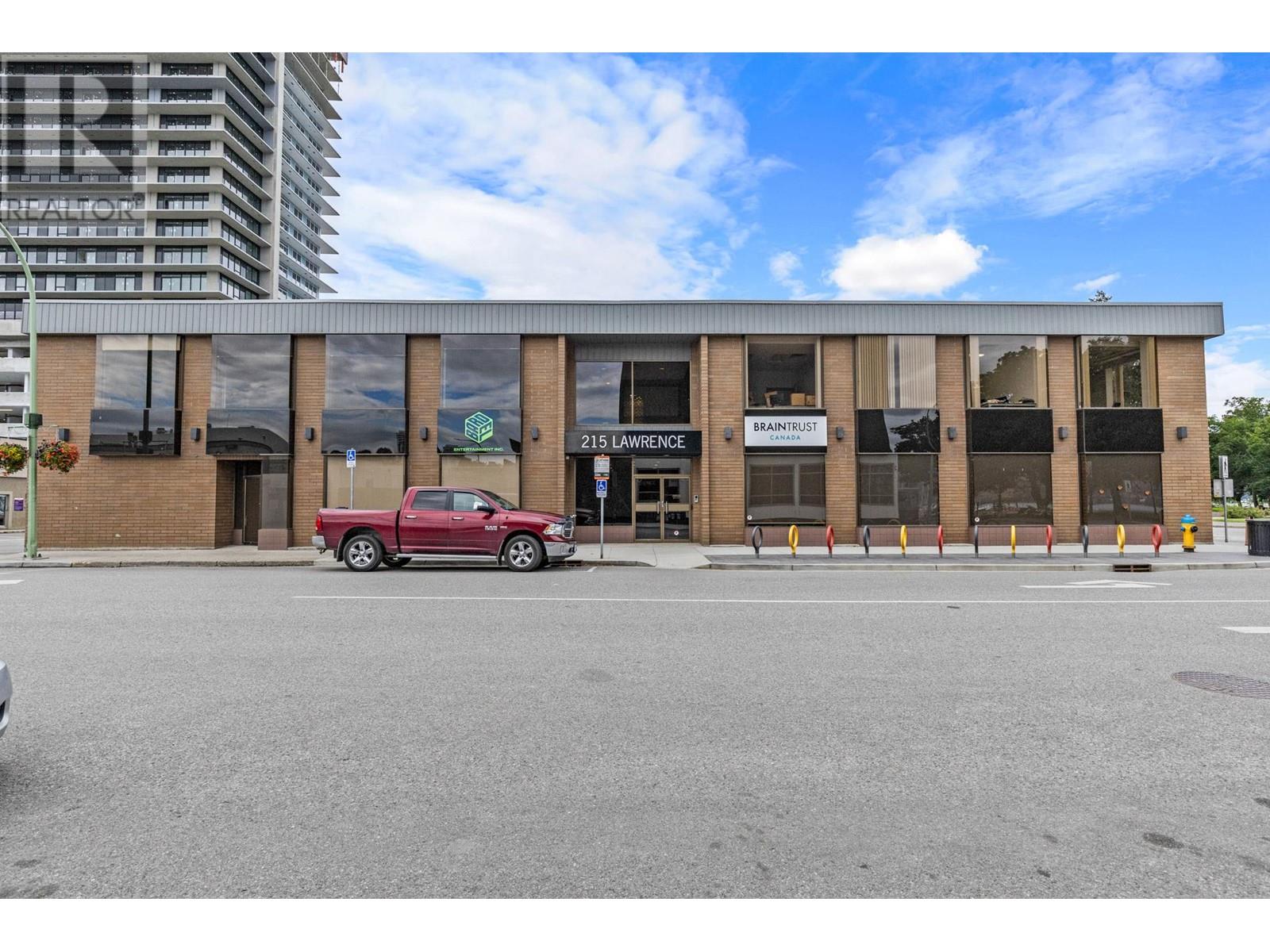 215 Lawrence Avenue Unit# 101 Property Photo 2