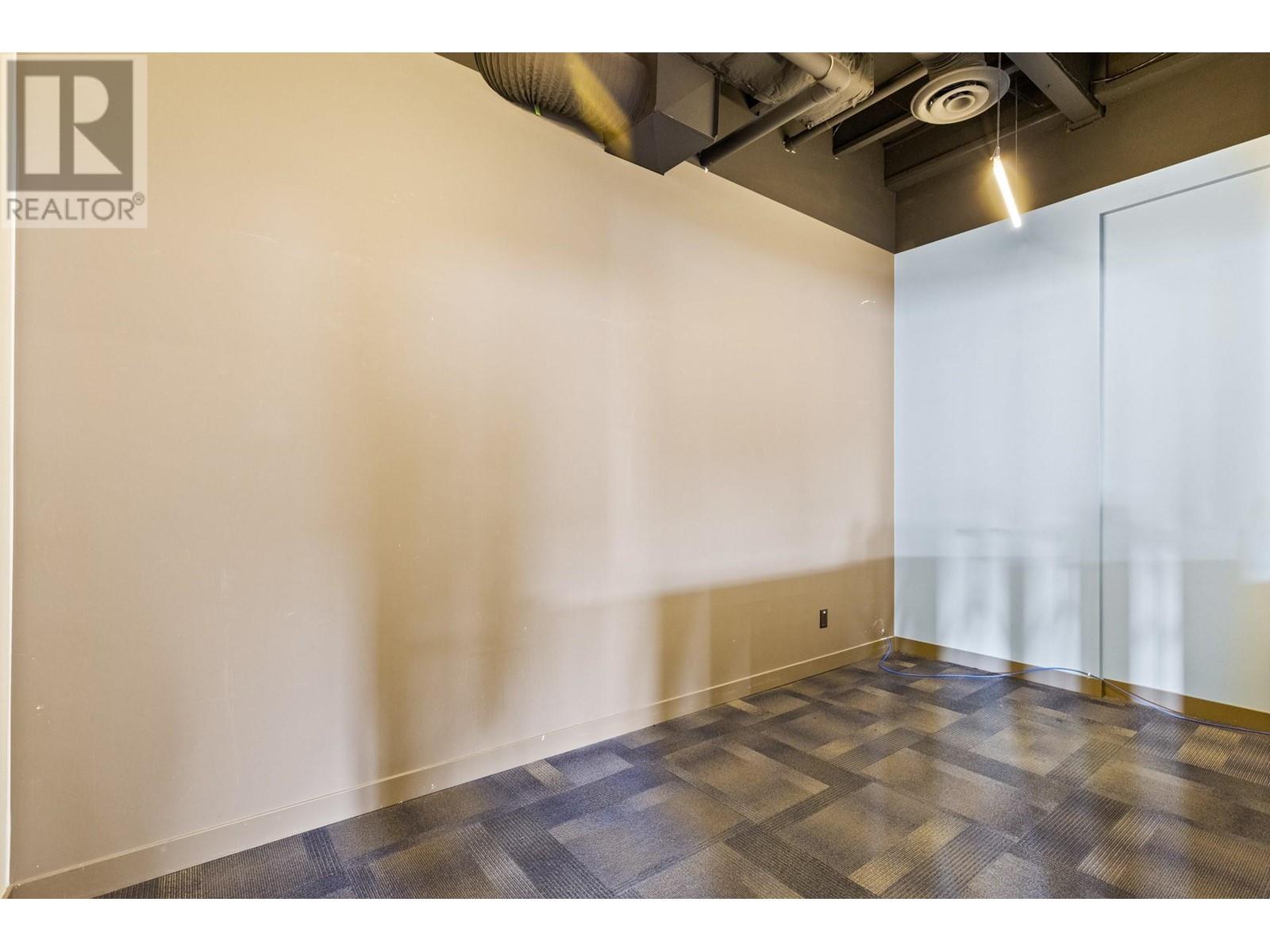 215 Lawrence Avenue Unit# 101 Property Photo 13
