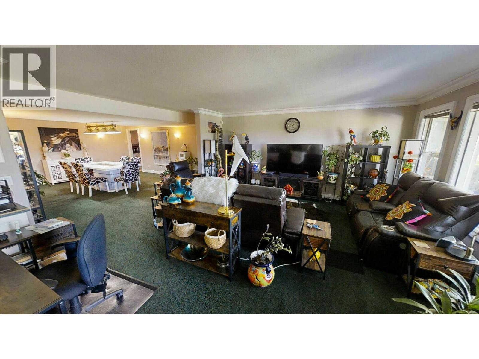 317 Hyslop Drive Property Photo 10
