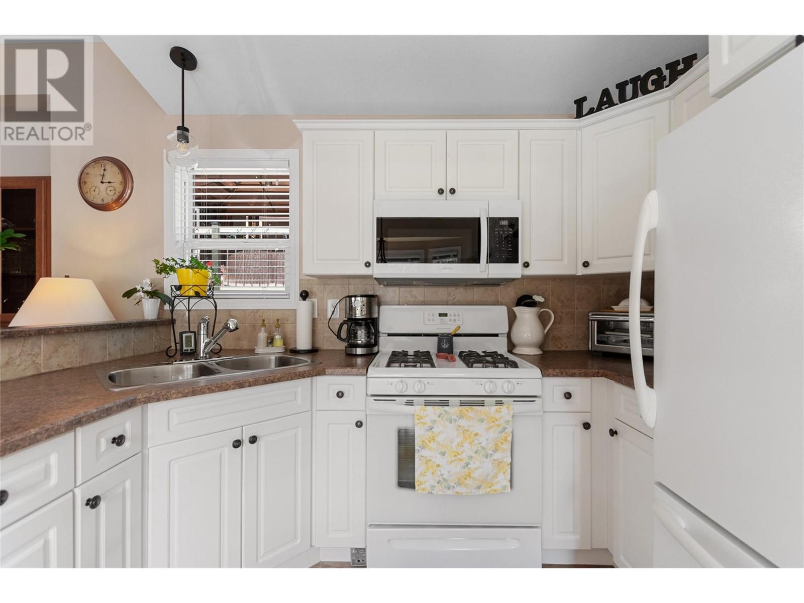 4354 Hwy 3 Highway Unit# 12 Lot# 2 Property Photo 8