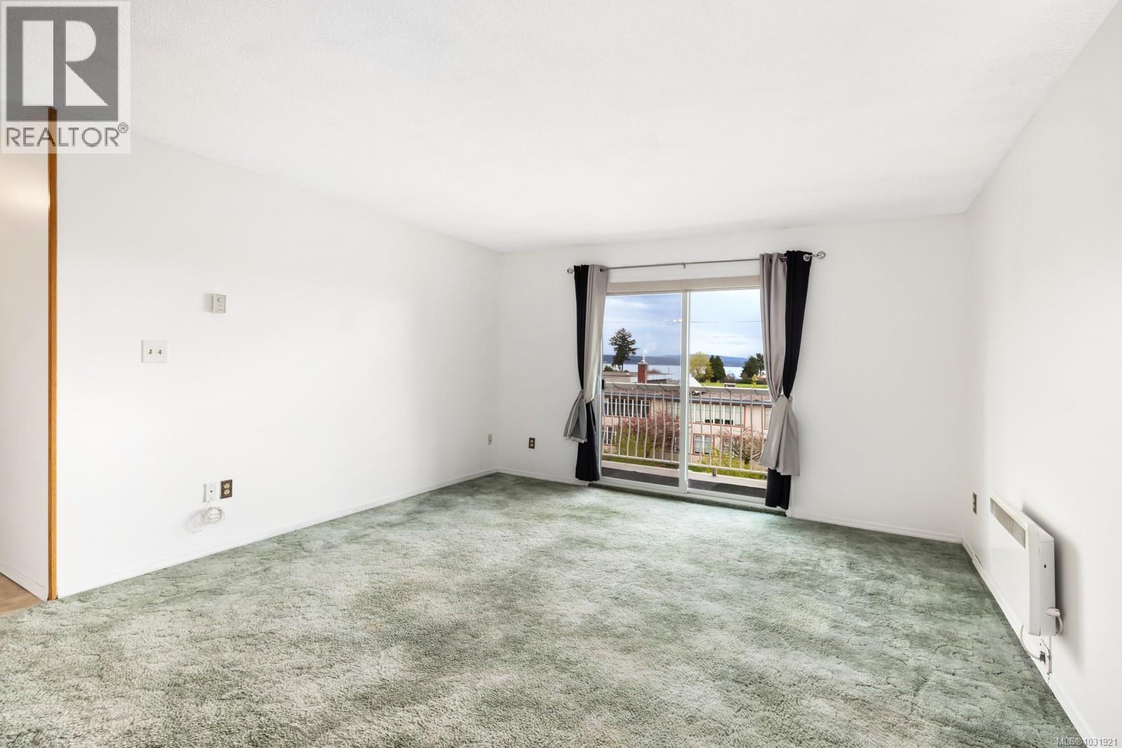 301 9942 Daniel St Property Photo 11