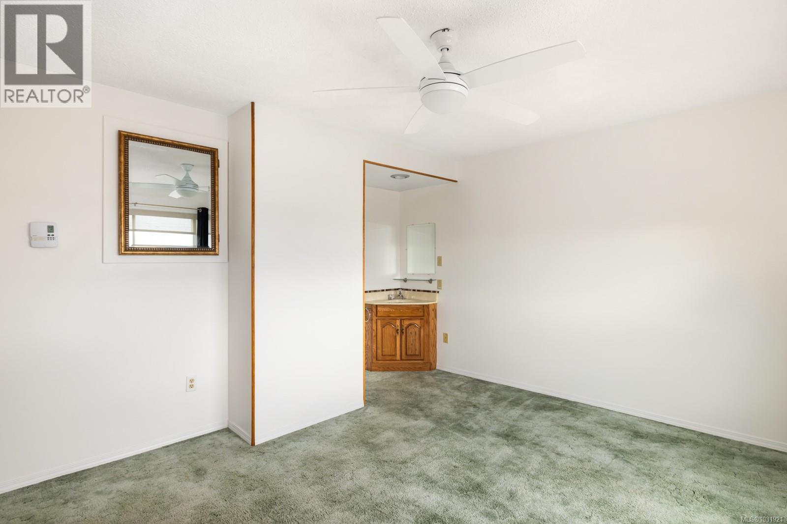 301 9942 Daniel St Property Photo 18