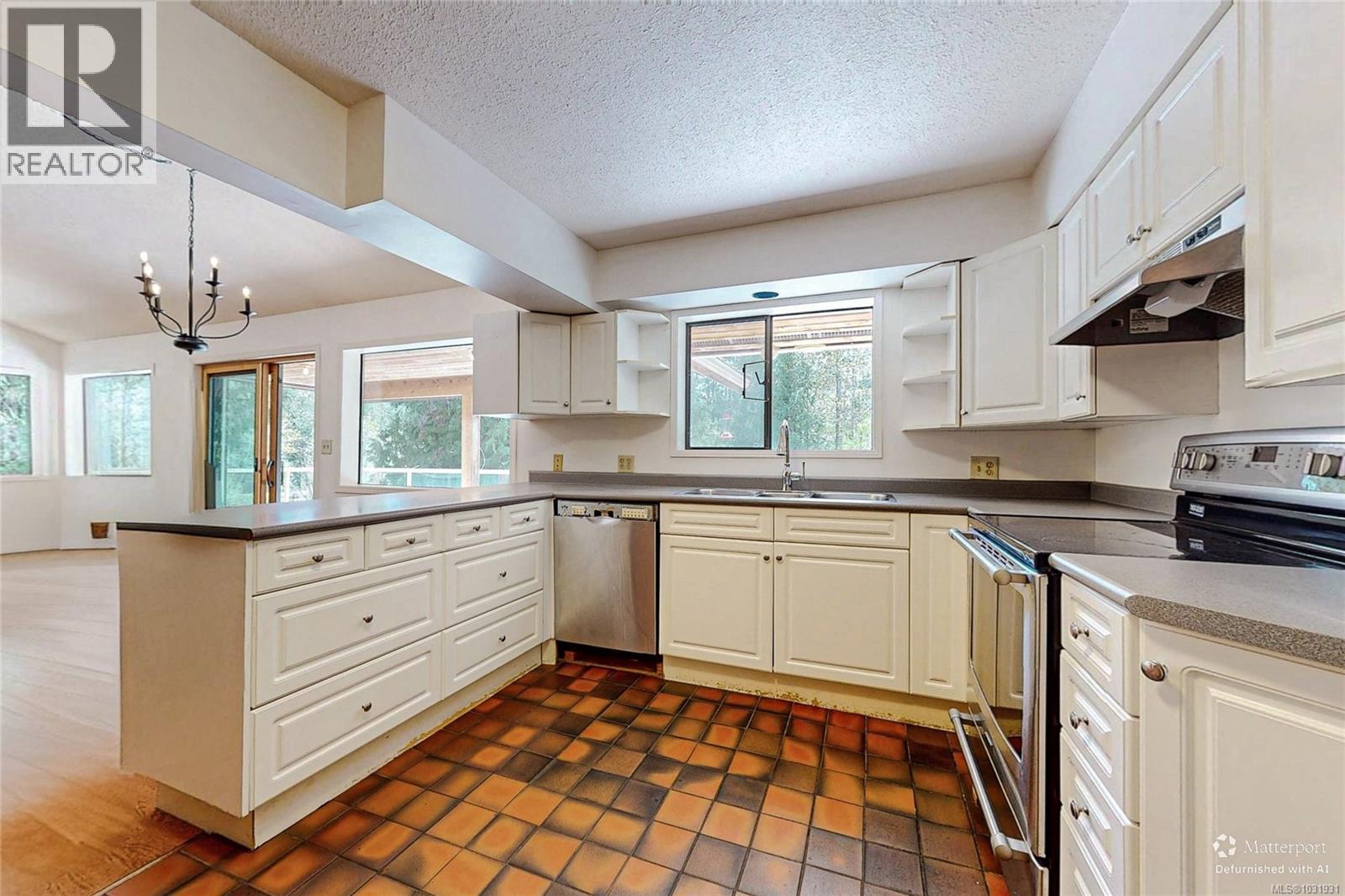 1671 Fulford-ganges Rd Property Photo 18