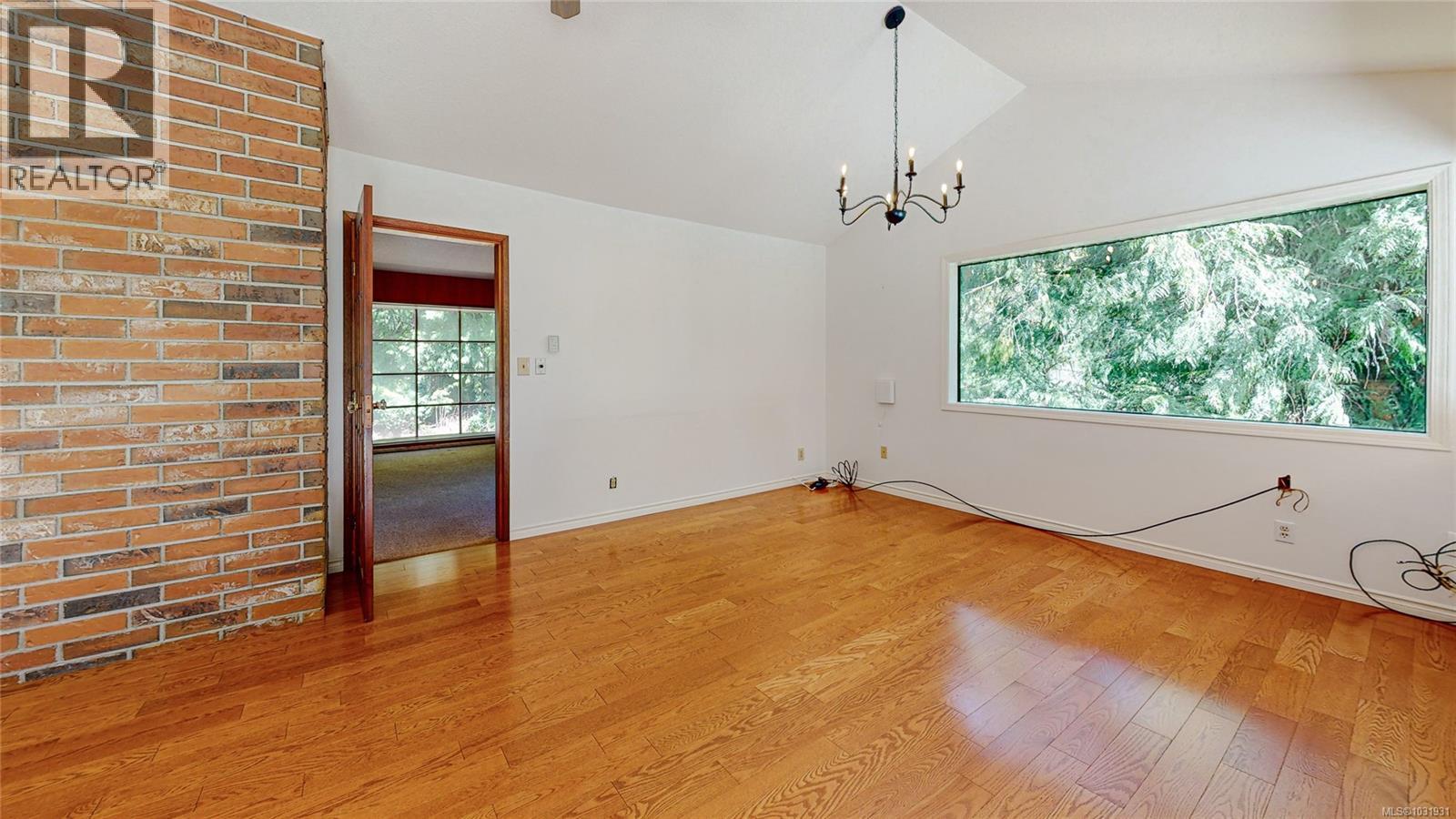 1671 Fulford-ganges Rd Property Photo 21
